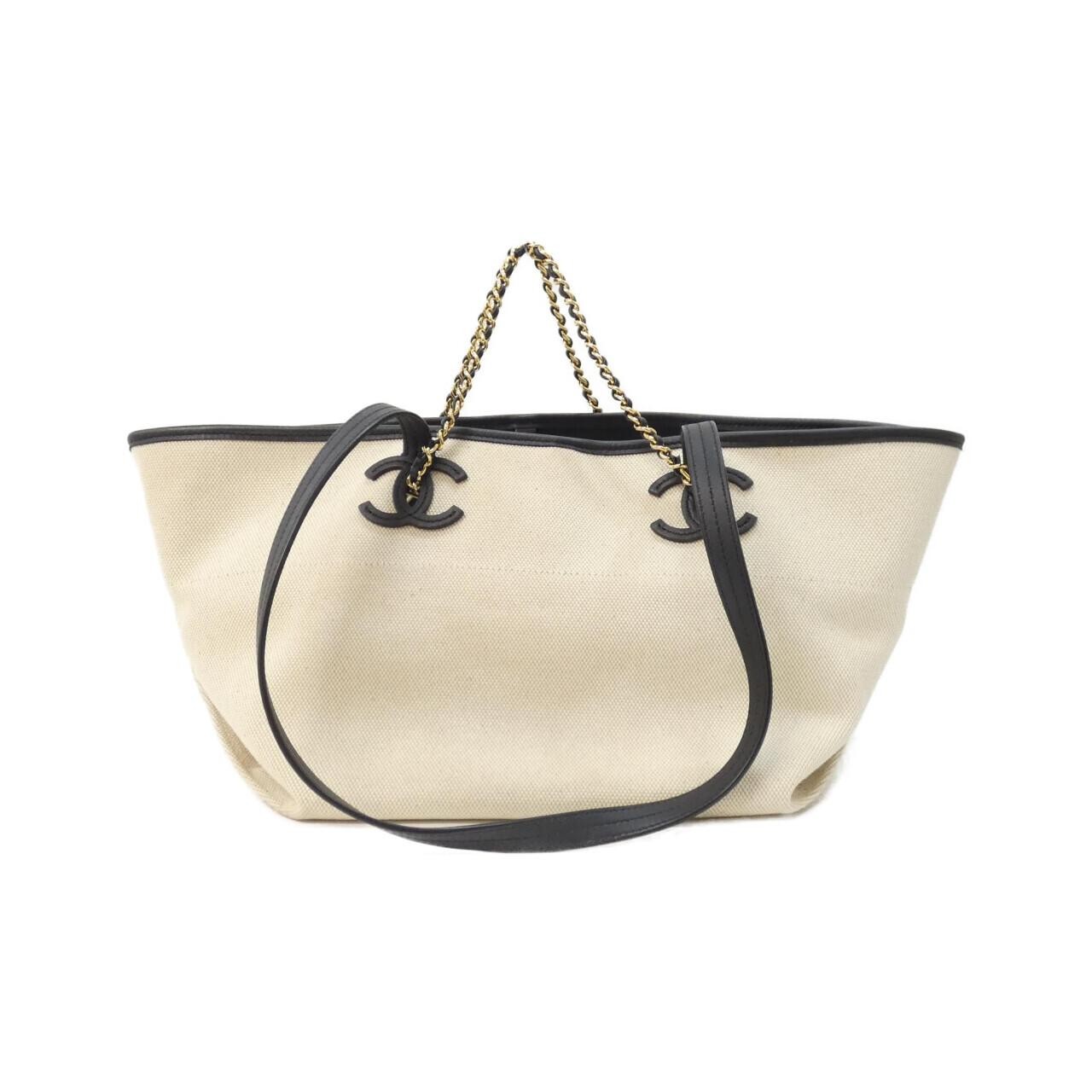 Chanel AS6285 bag