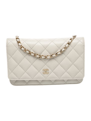 Classic Quilted Wallet On Chain w/ Tags