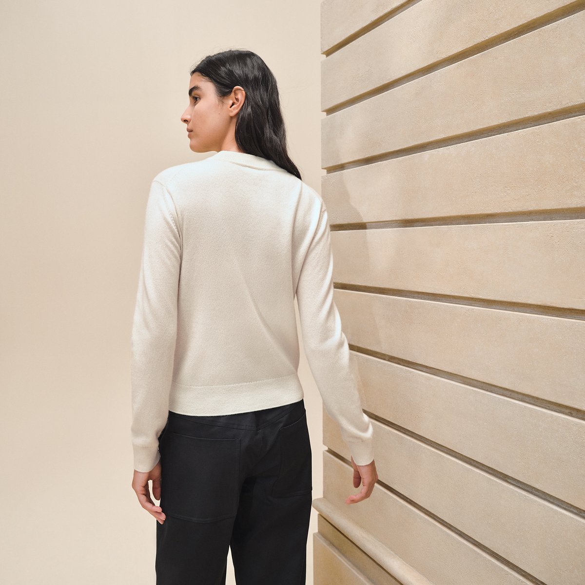 Blanc Naturel Cashmere "H Lift" Long-sleeve Sweater