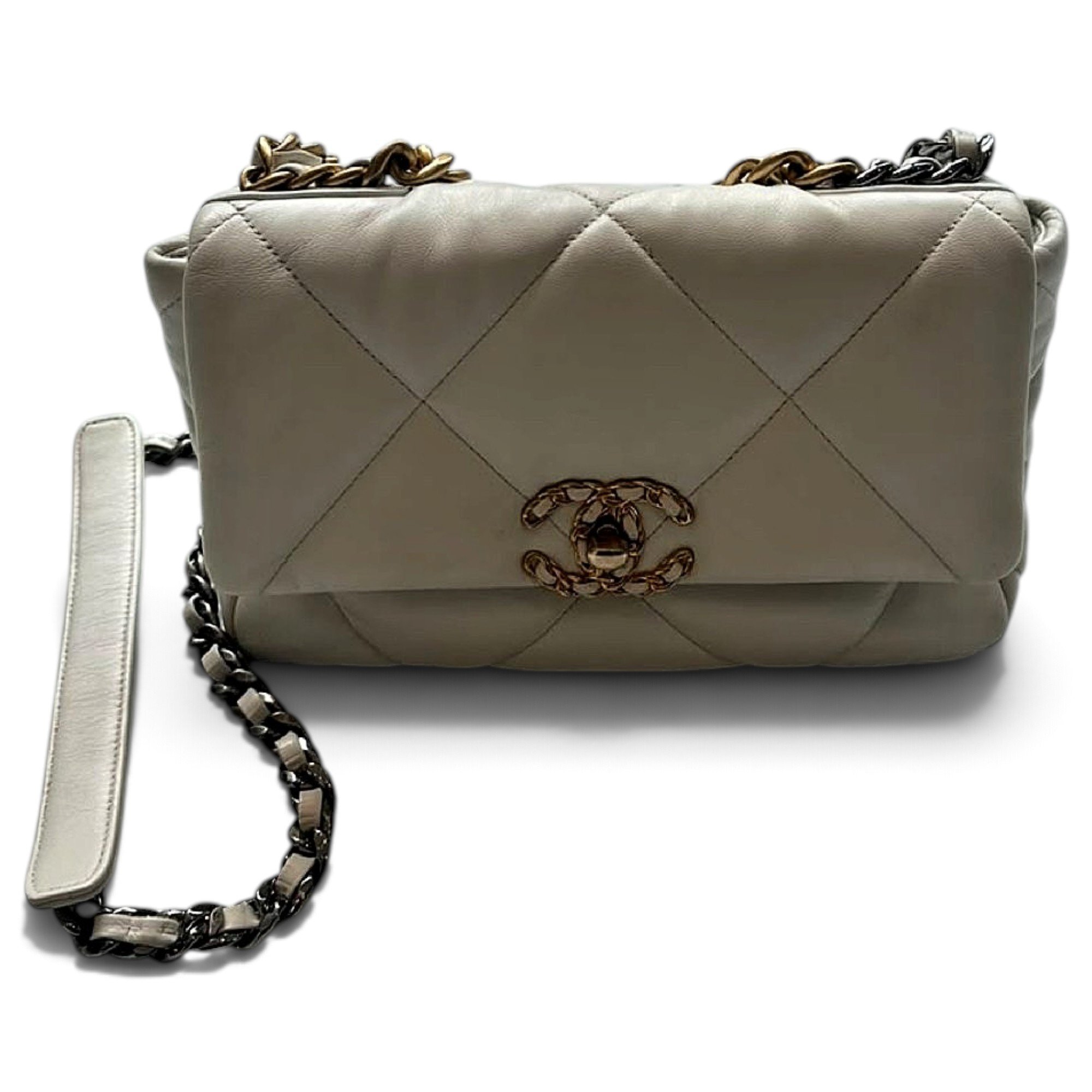 Chanel 19 leather handbag
