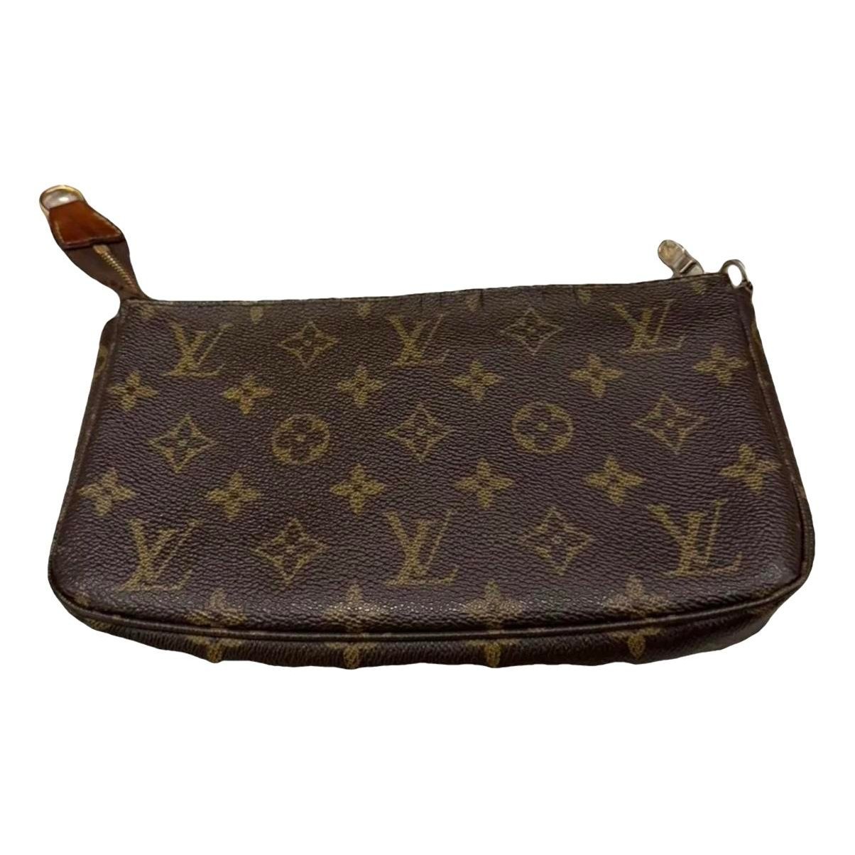 Pochette Accessoire leather bag