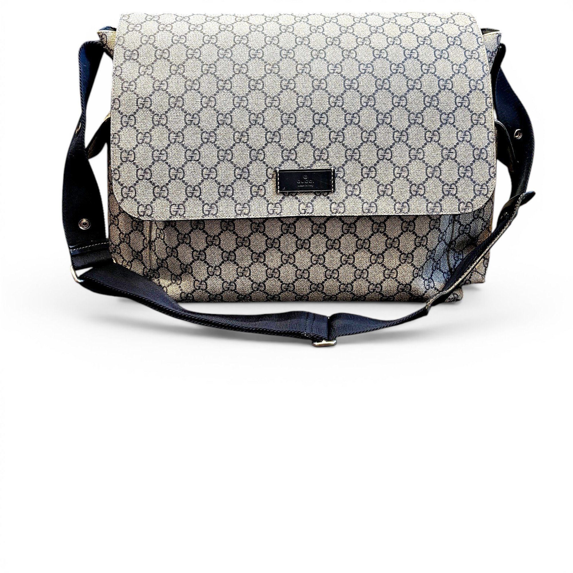 Travel bag