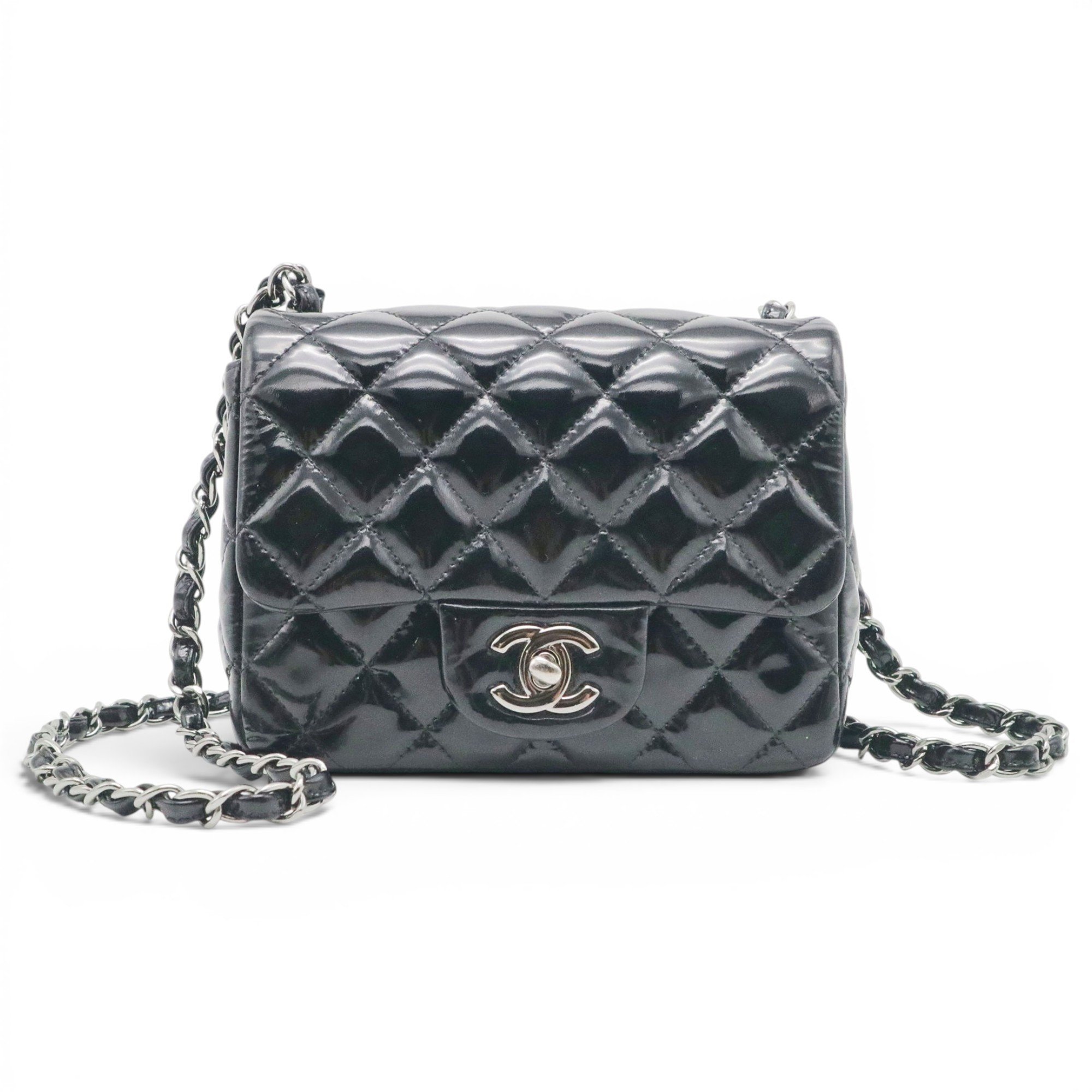 Timeless/Classique patent leather crossbody bag