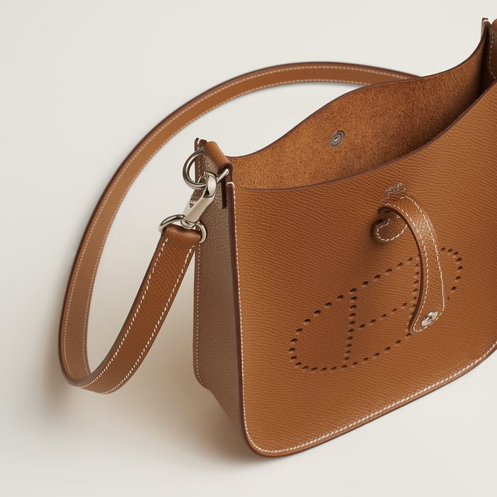 Gold Evelyne 16 Sellier Bag