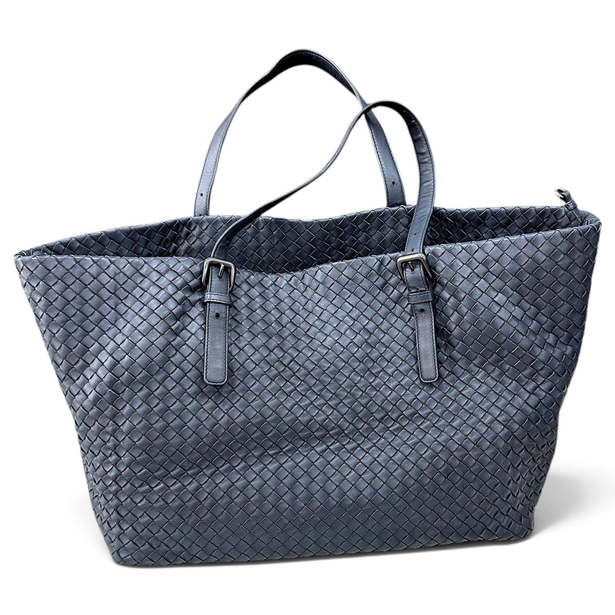 Leather tote