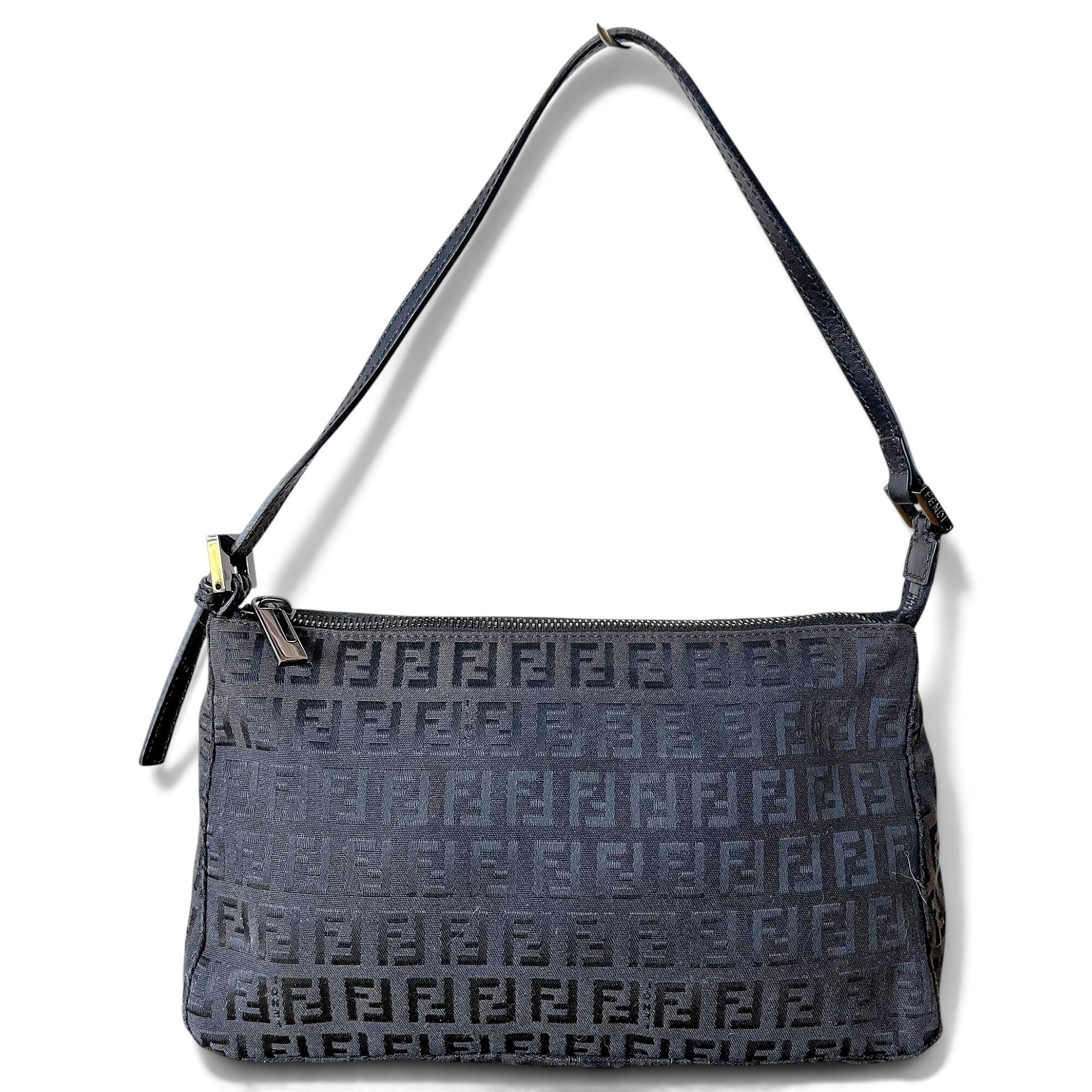 Baguette cloth handbag