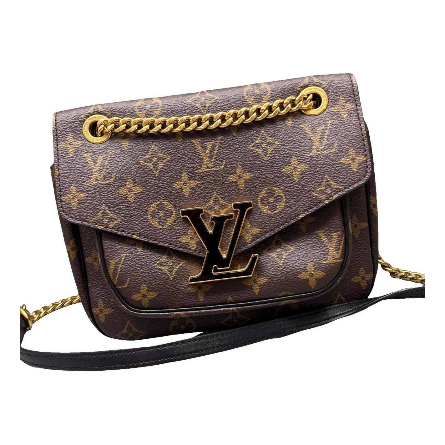 Louis Vuitton Leather handbag