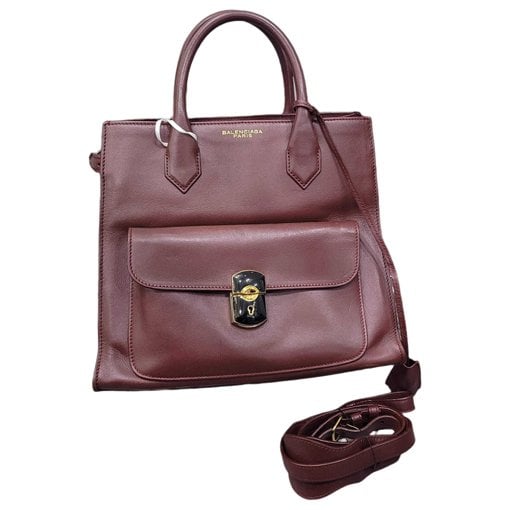 Padlock leather tote