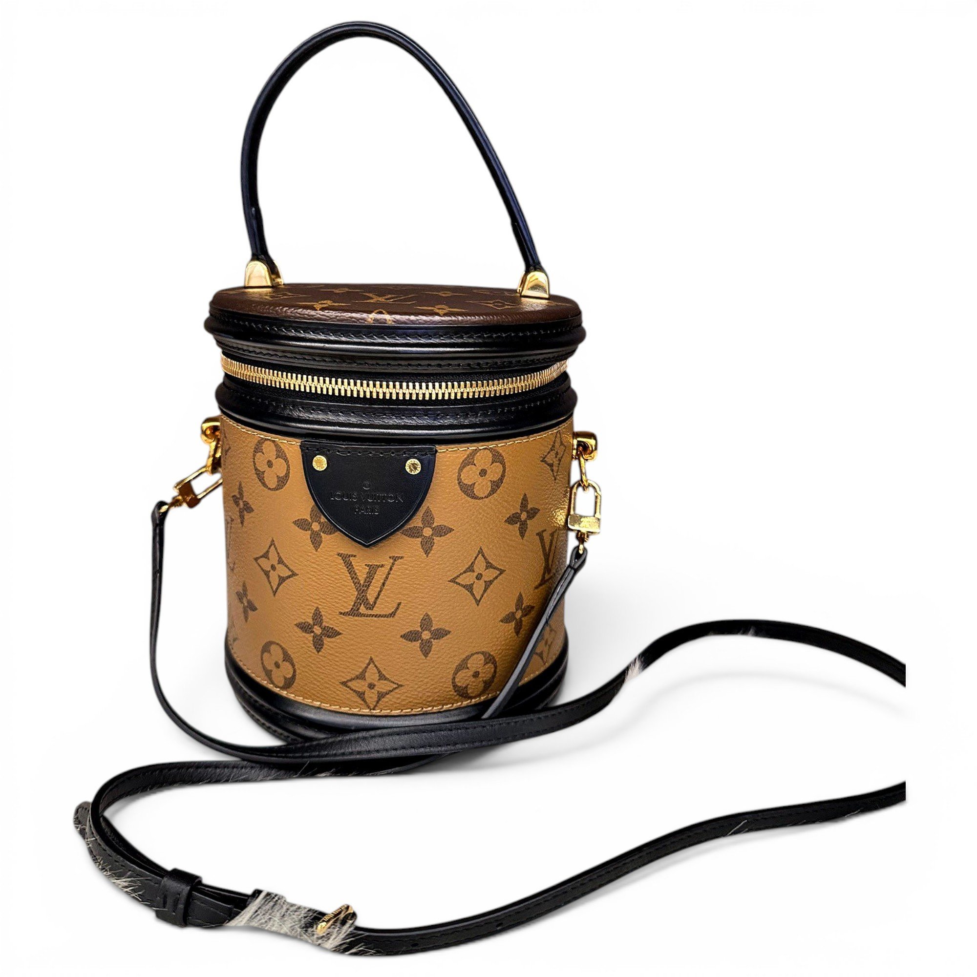 Astor leather handbag