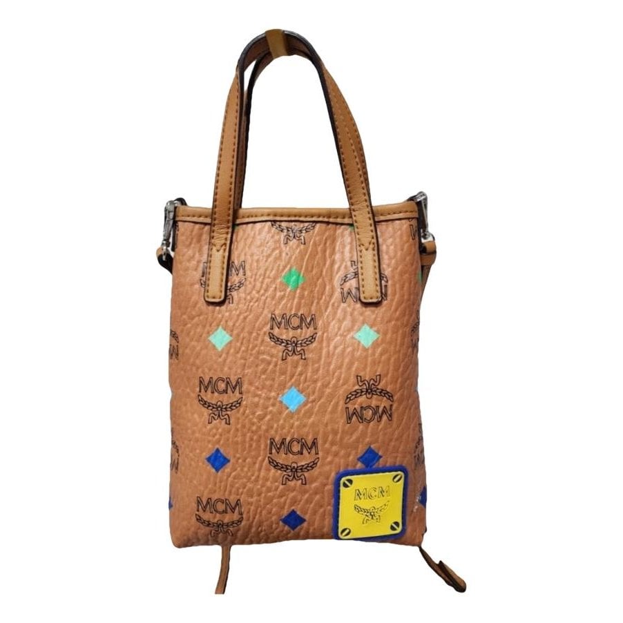 Leather tote