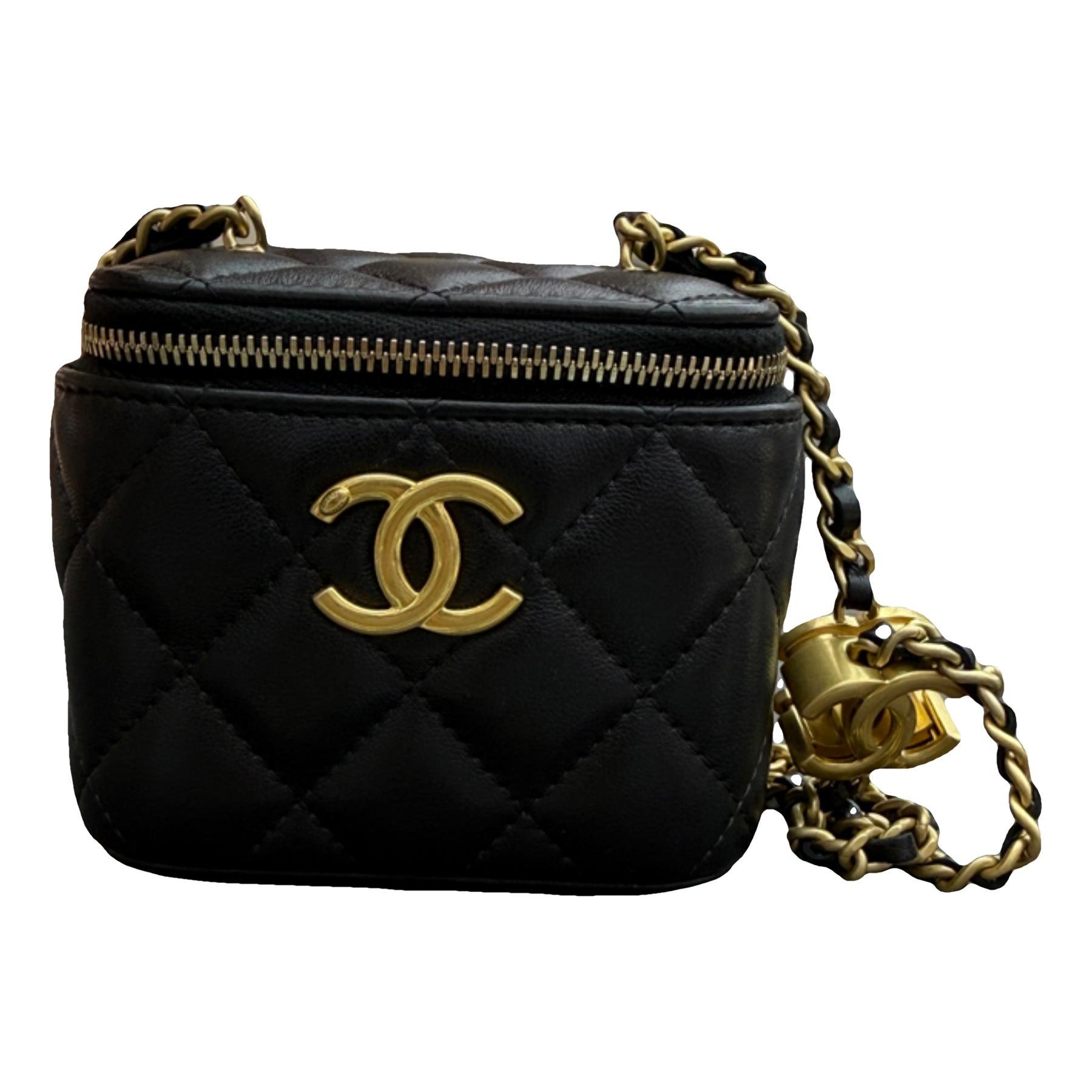 Trendy CC Vanity leather handbag