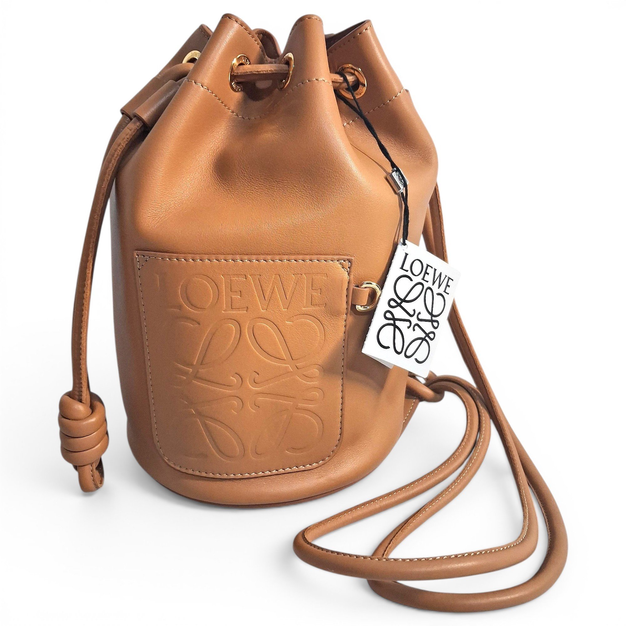 Balloon leather handbag