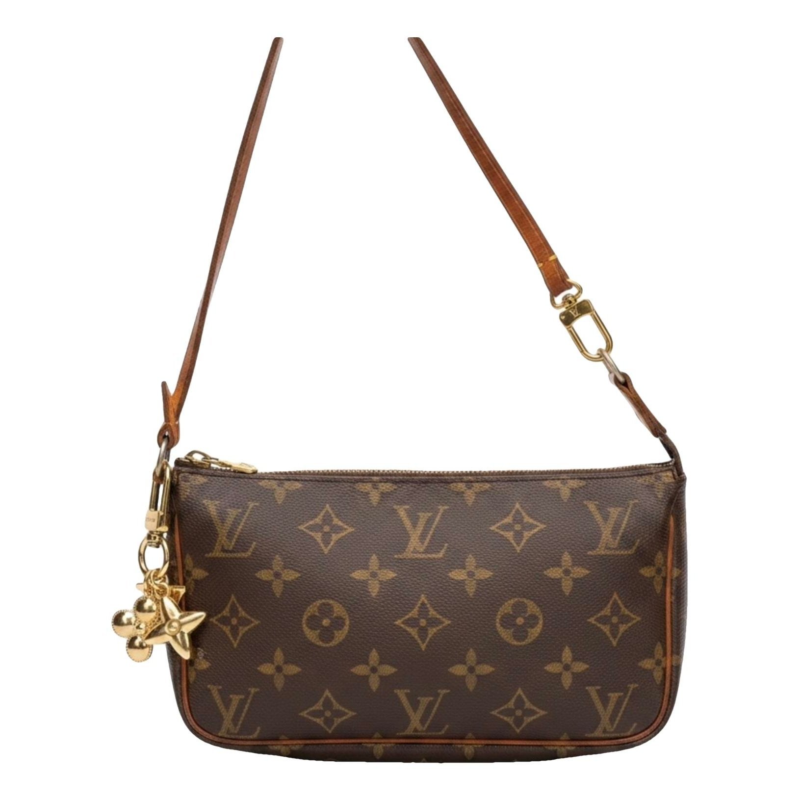 Pochette Accessoire leather handbag