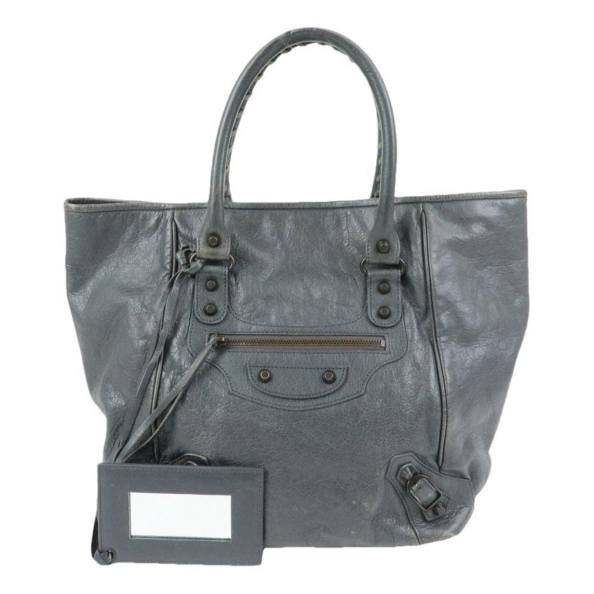 Leather tote