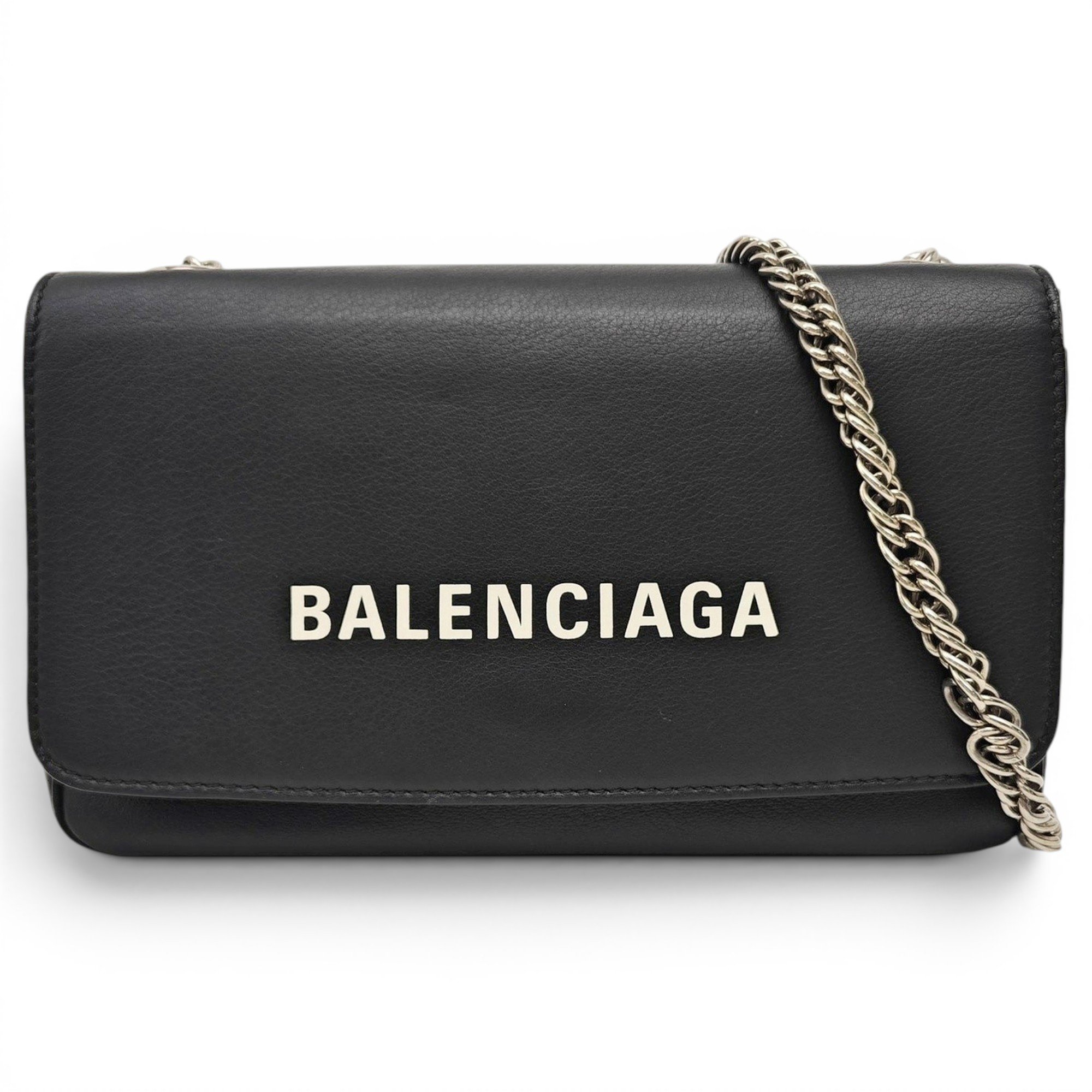 Everyday leather handbag