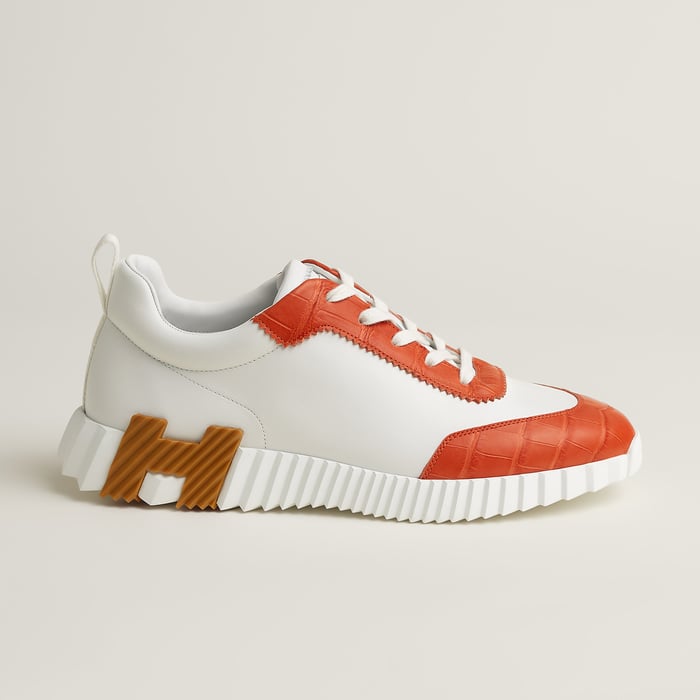 Bouncing Sneaker