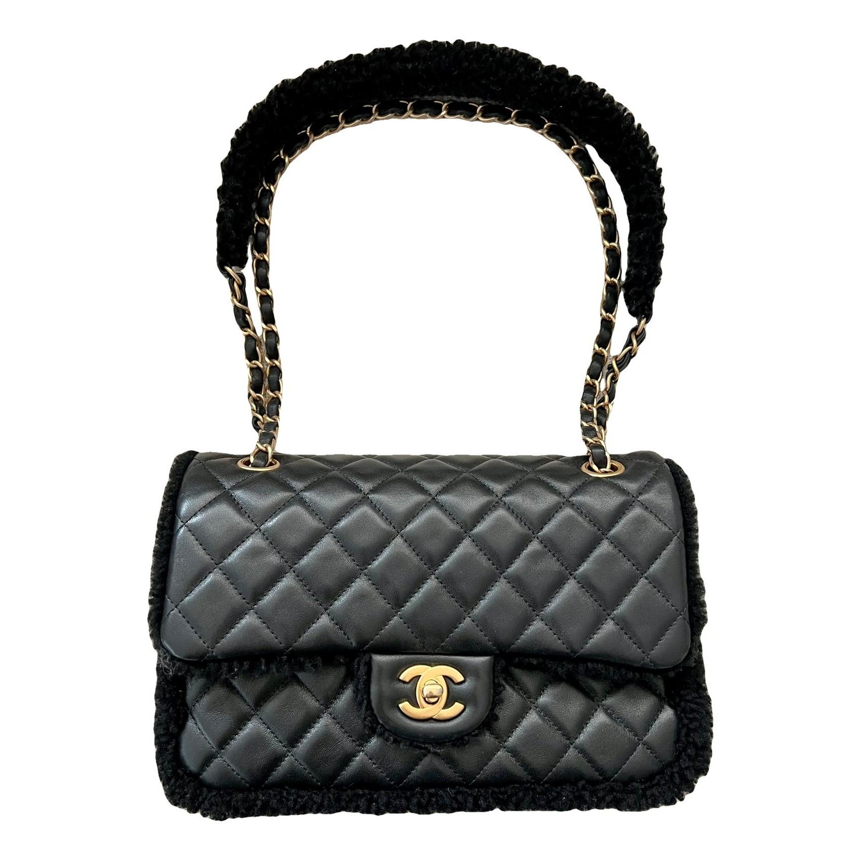 Chanel Timeless/Classique leather crossbody bag