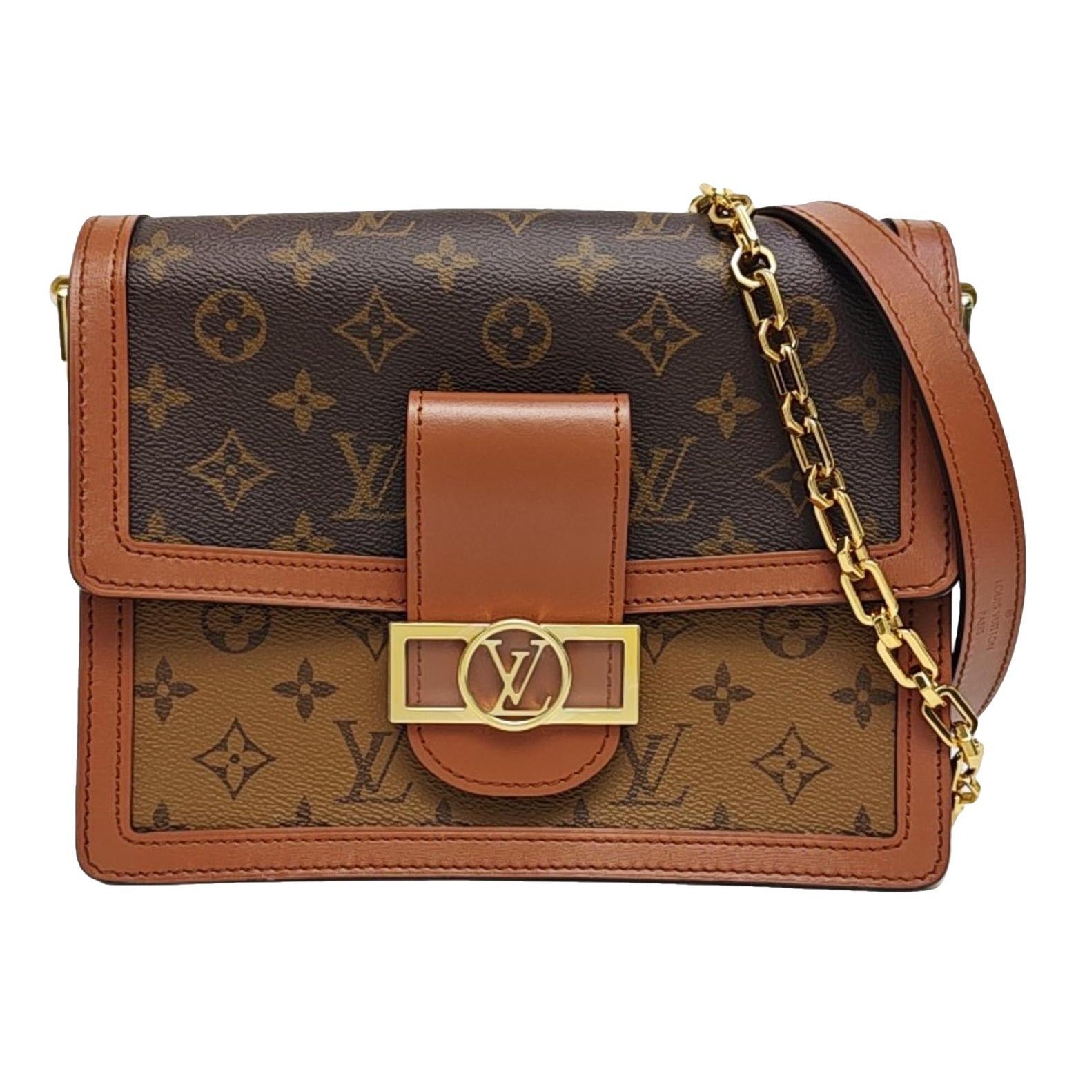 Dauphine leather crossbody bag