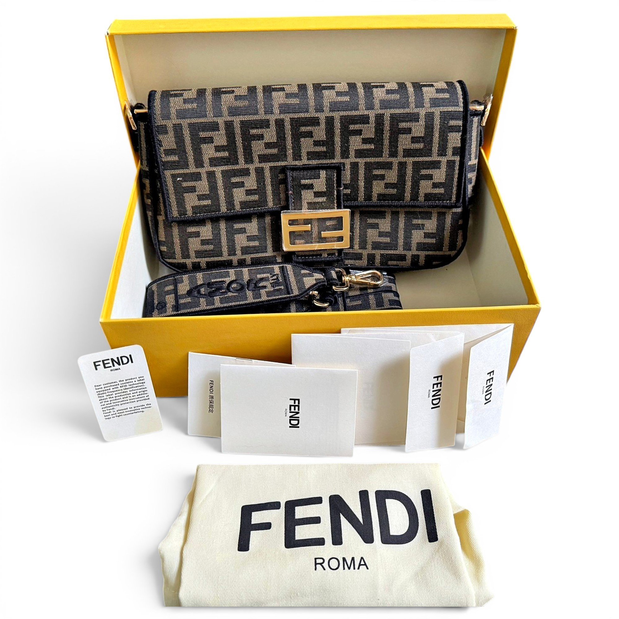 Baguette cloth handbag