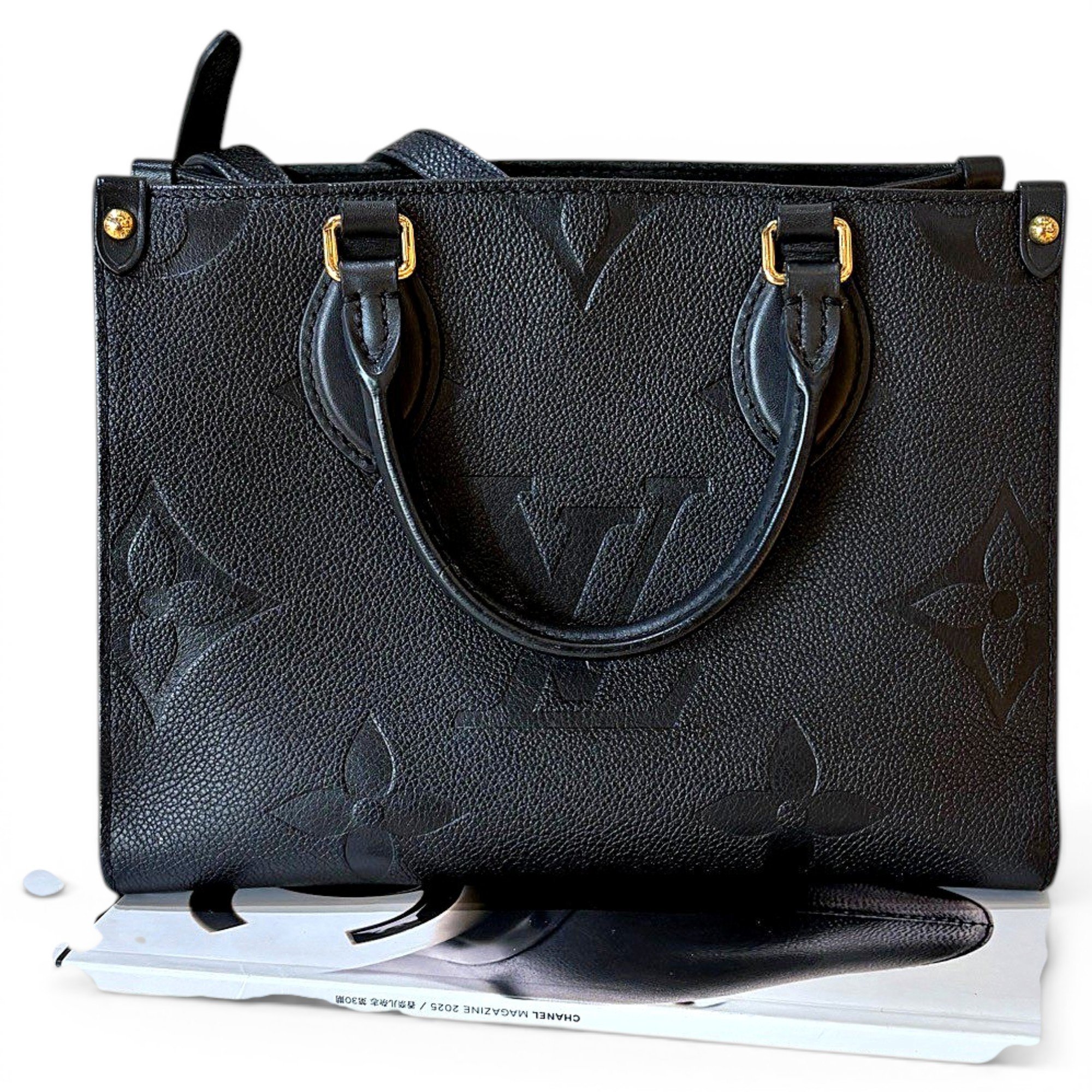Onthego leather handbag
