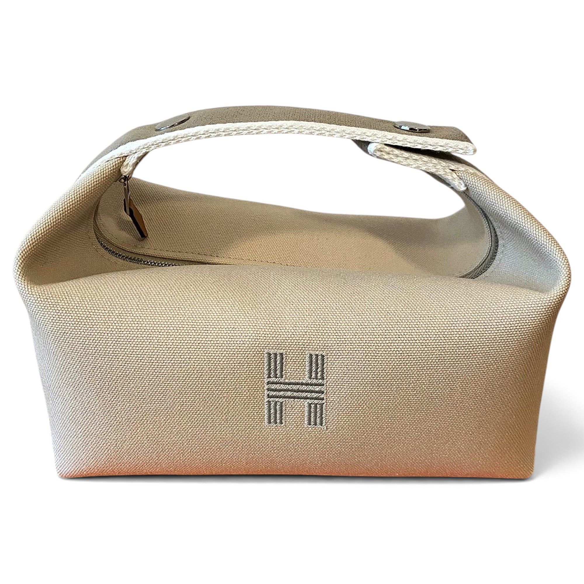 Bride à brac travel bag
