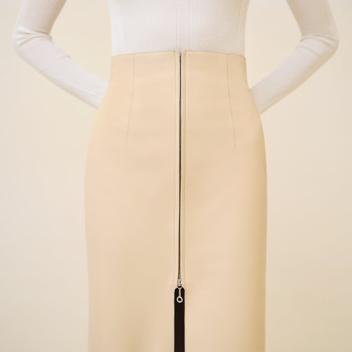 Beige Tendre Zipped Pencil Skirt