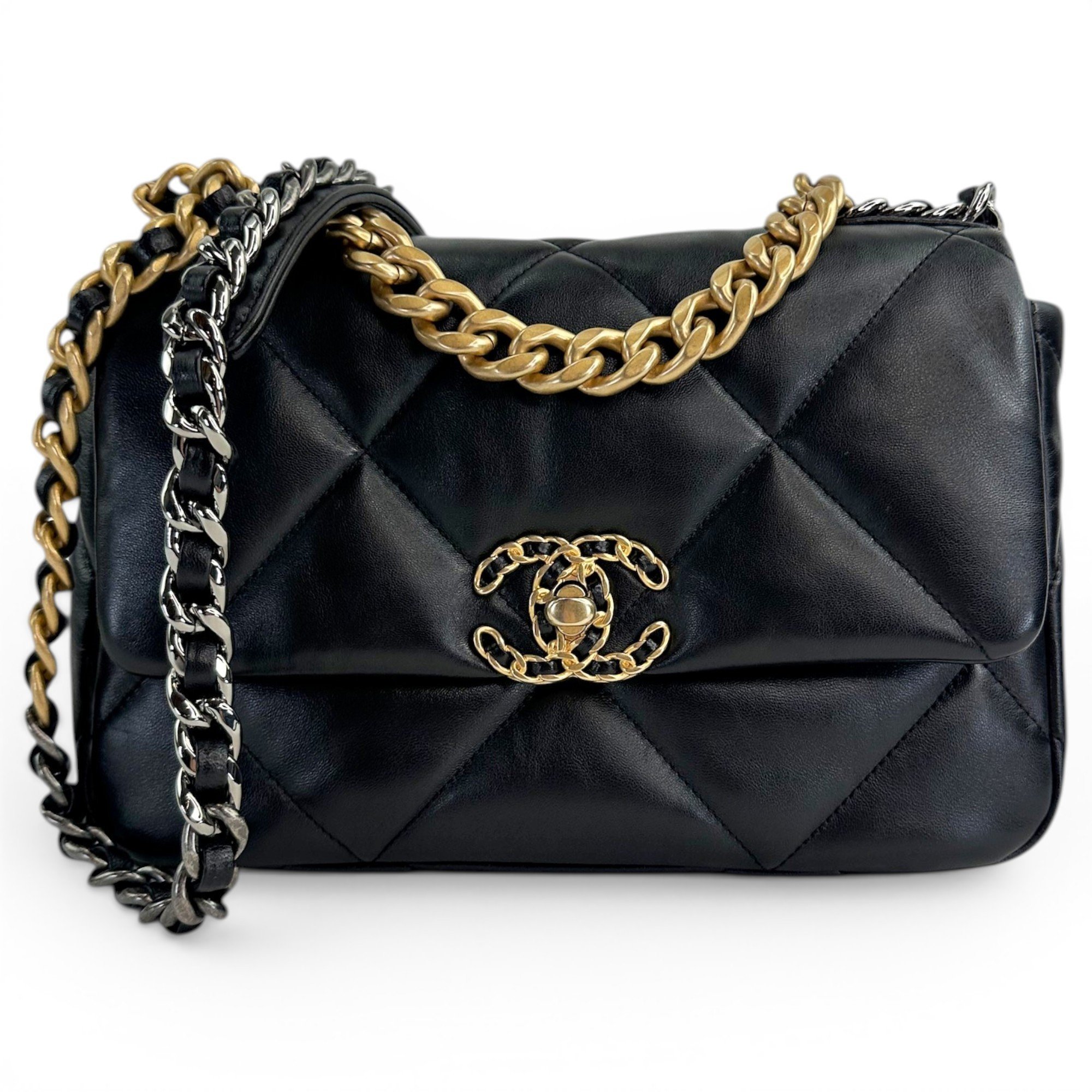 Chanel 19 leather handbag