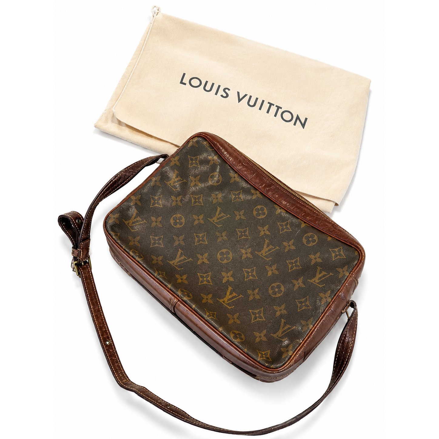 Reporter leather crossbody bag