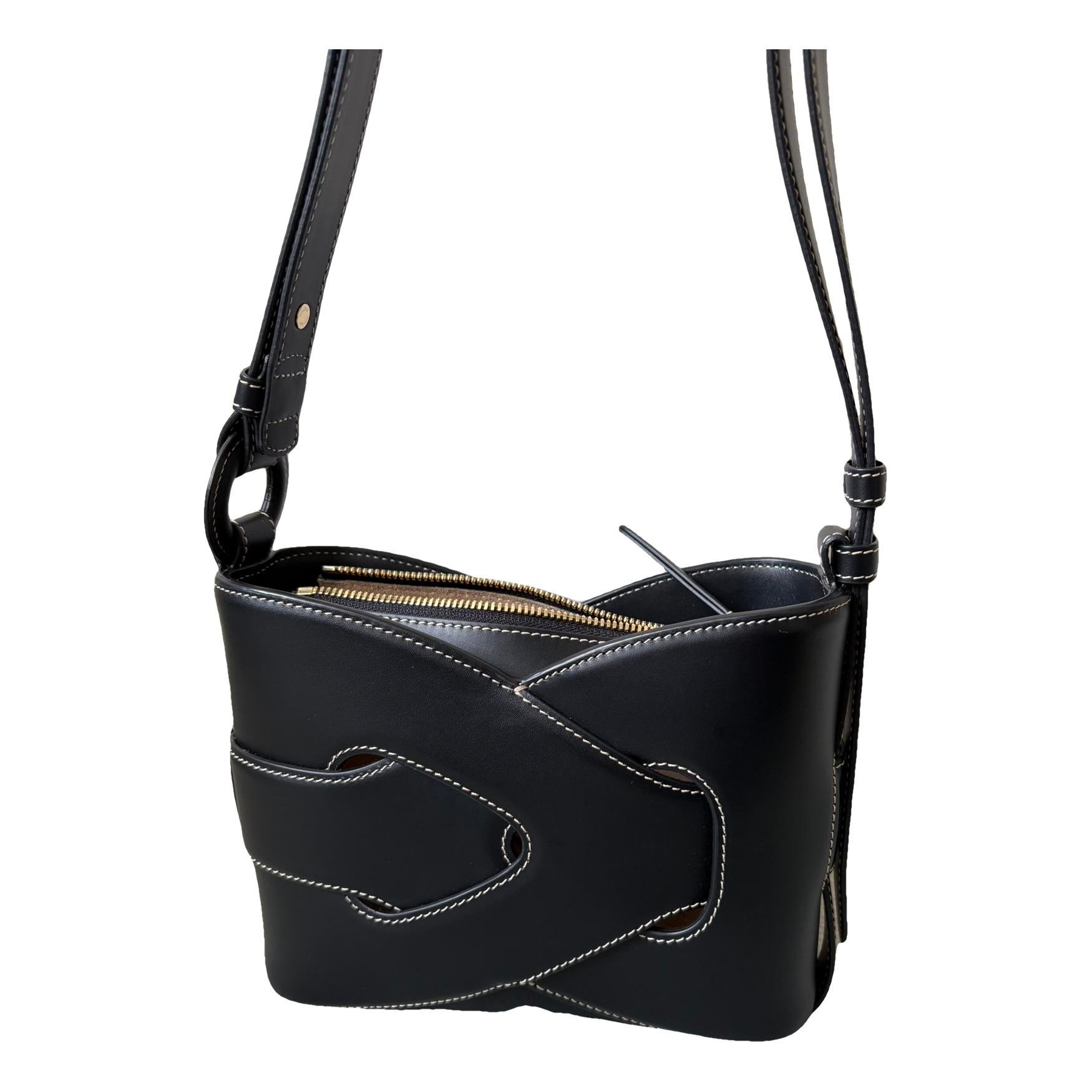 Leather handbag