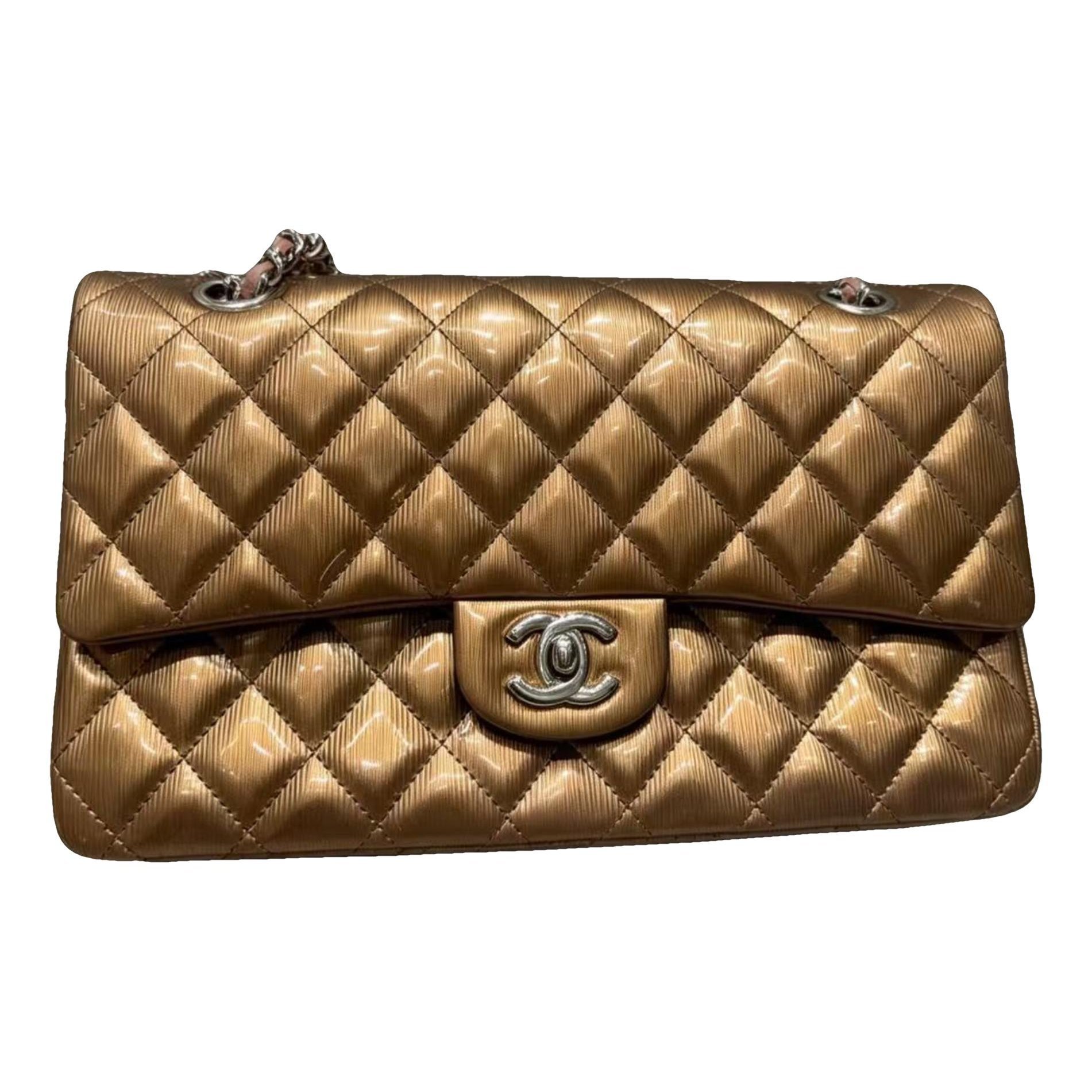Timeless/Classique patent leather crossbody bag