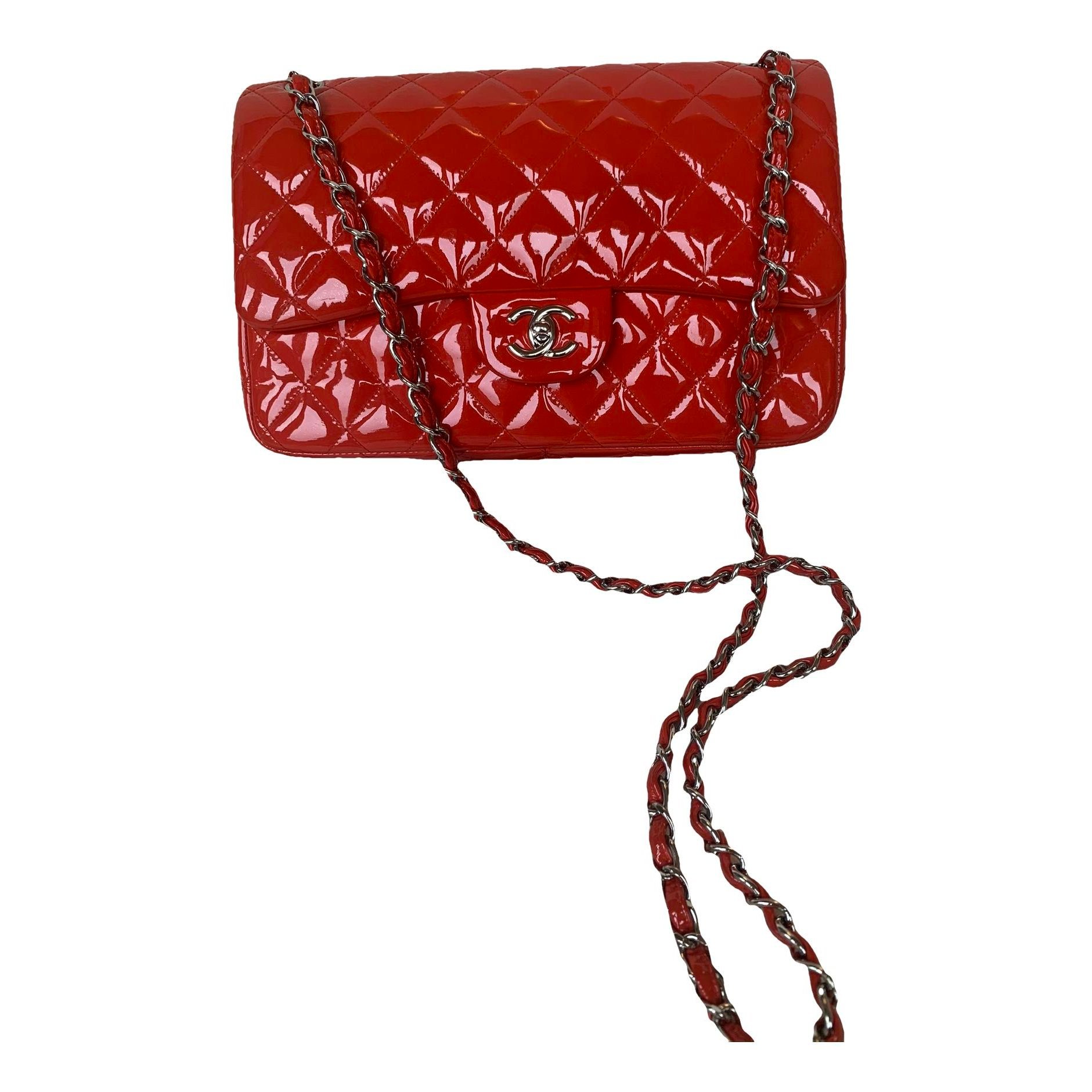 Timeless/Classique patent leather handbag