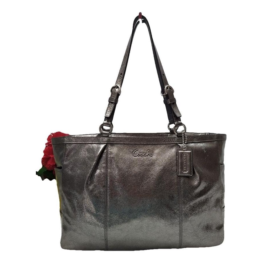 Leather tote