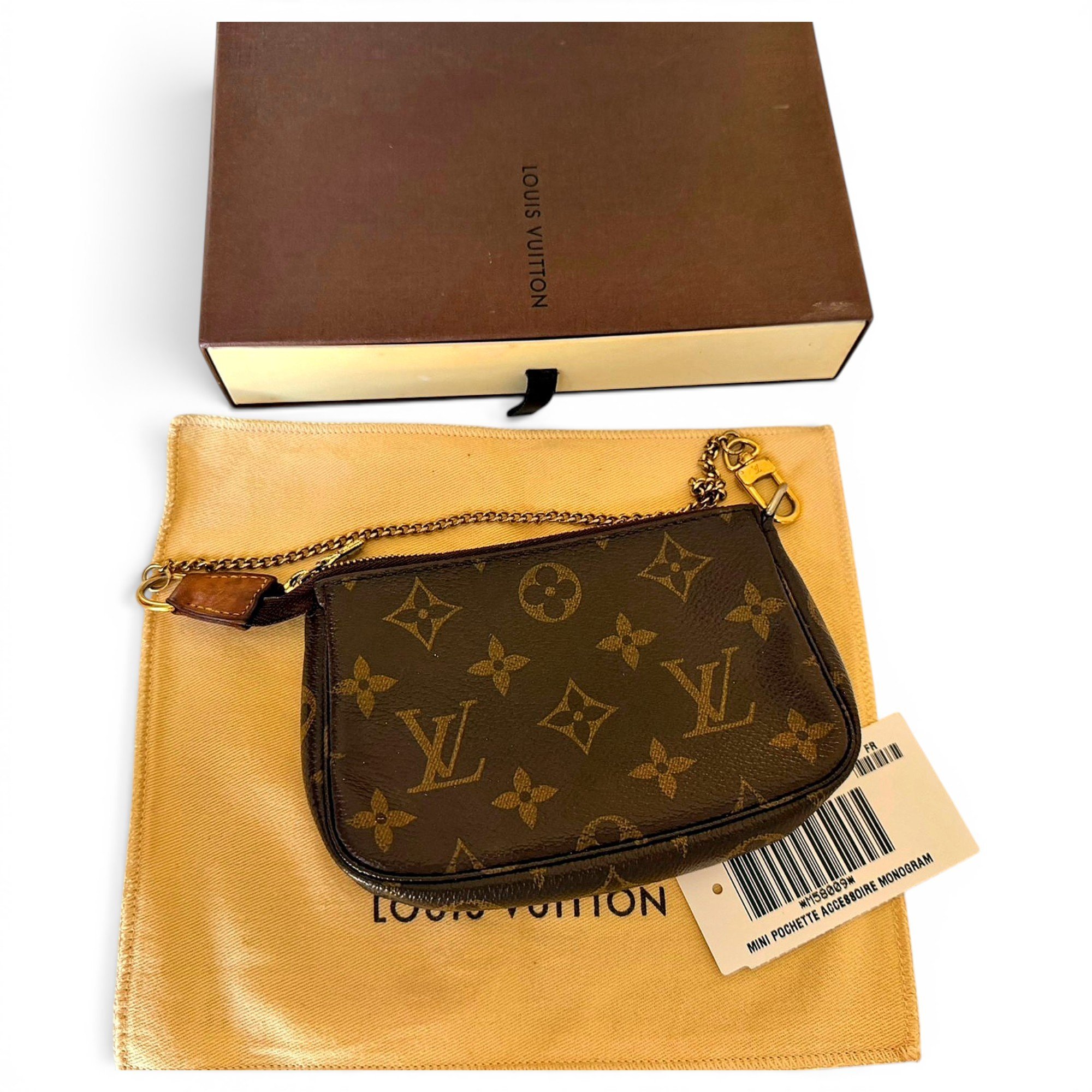 Pochette Accessoire leather handbag