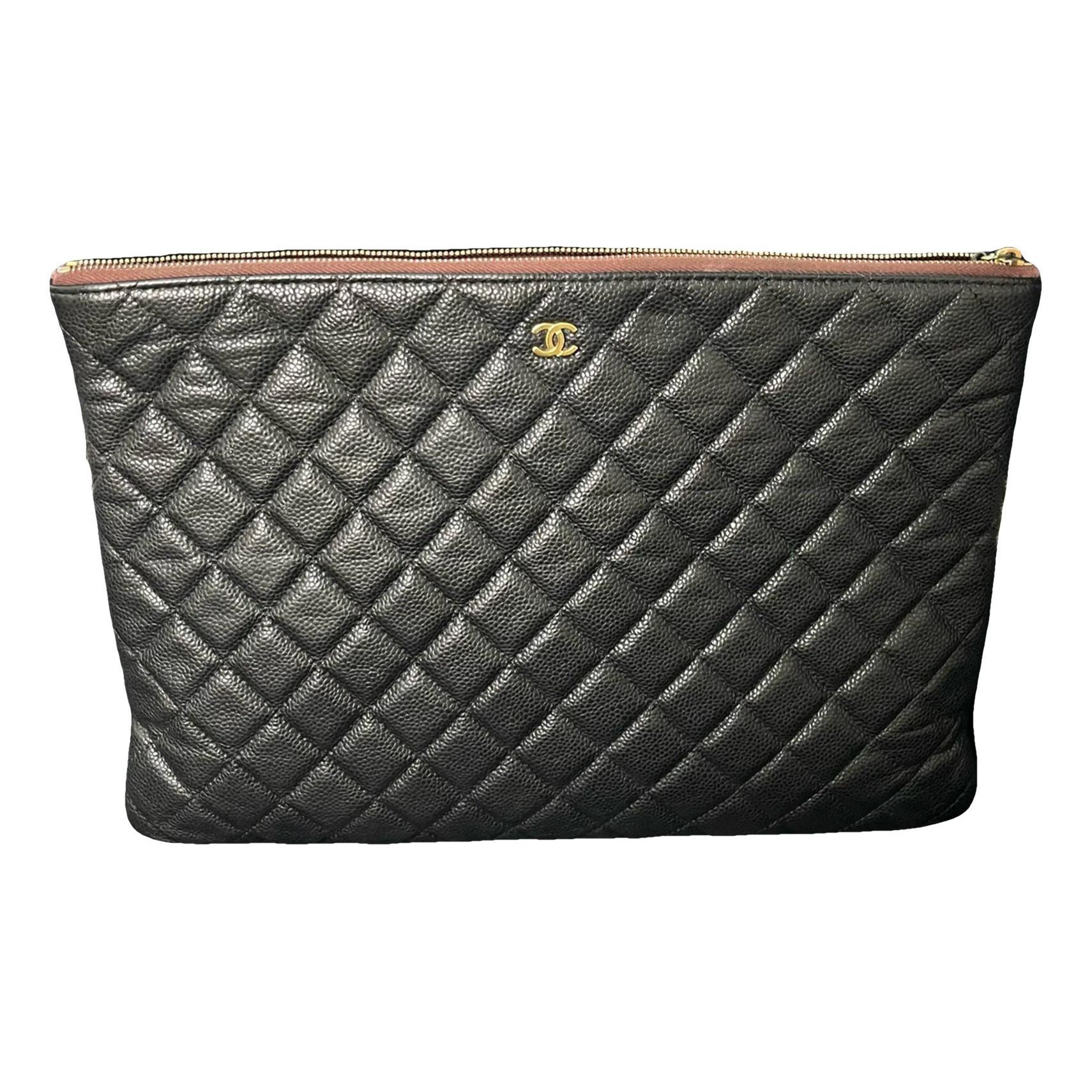 Timeless/Classique leather clutch bag