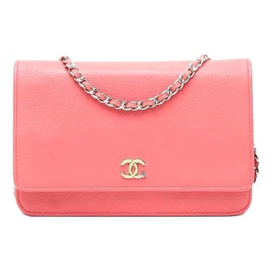 Wallet On Chain leather crossbody bag