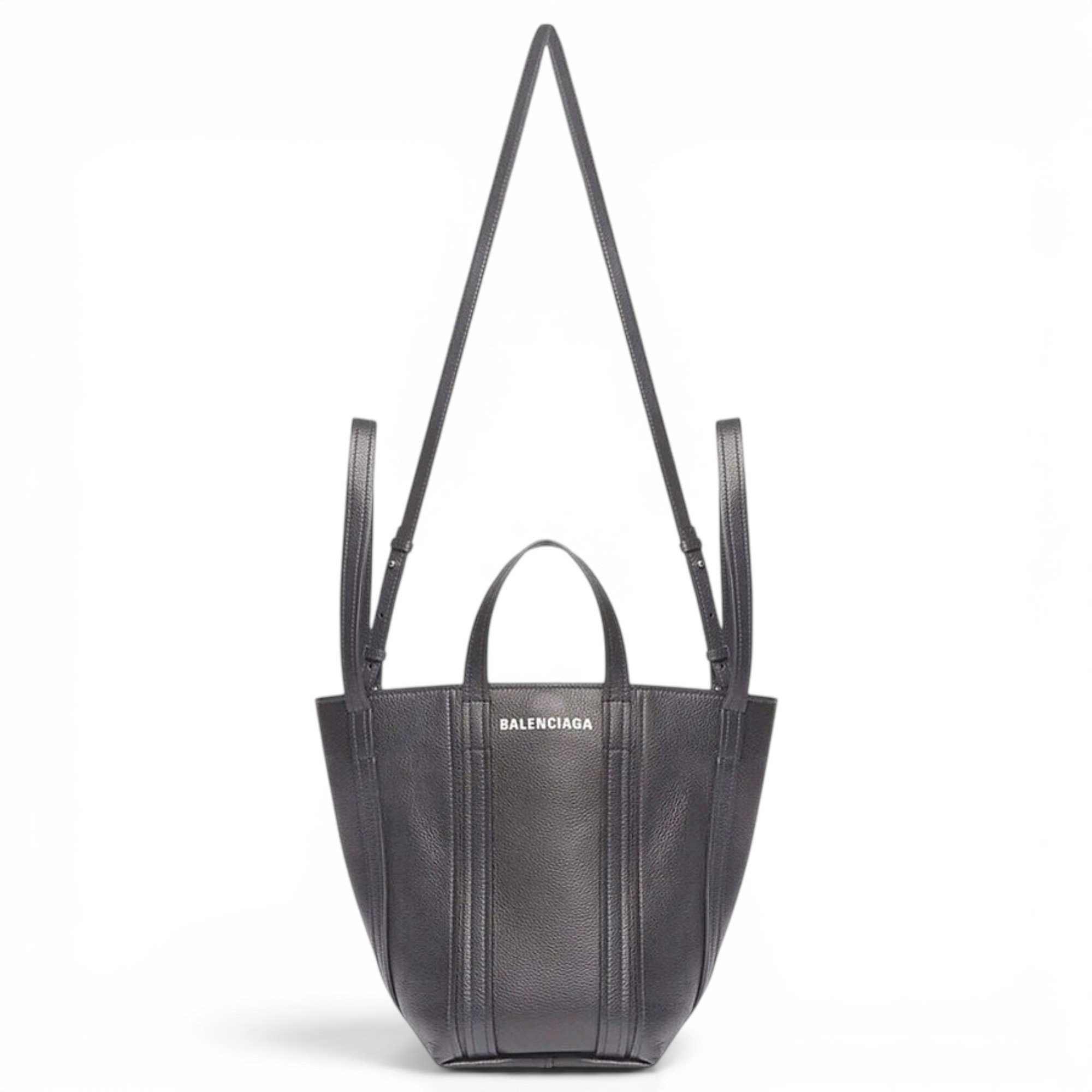 Everyday leather handbag