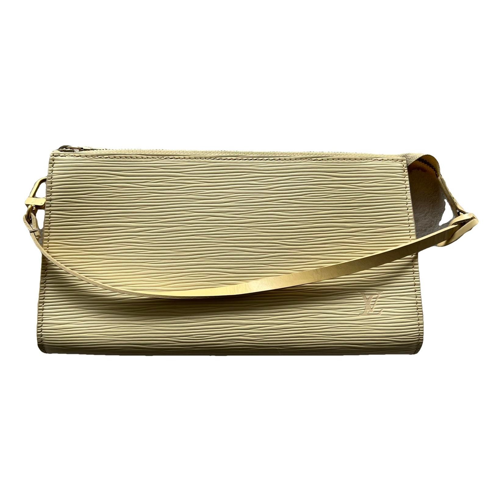 Pochette Accessoire leather handbag