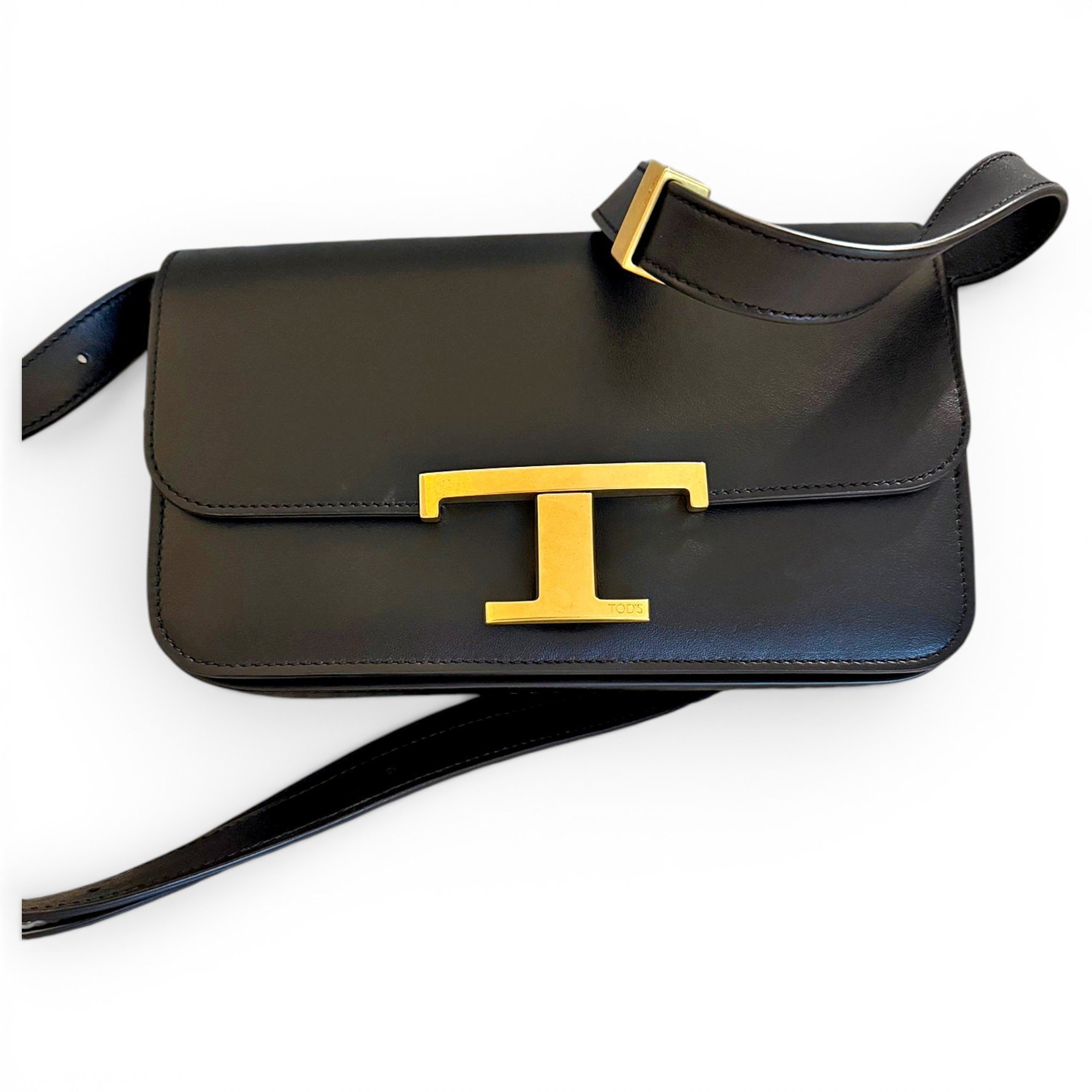 Leather crossbody bag