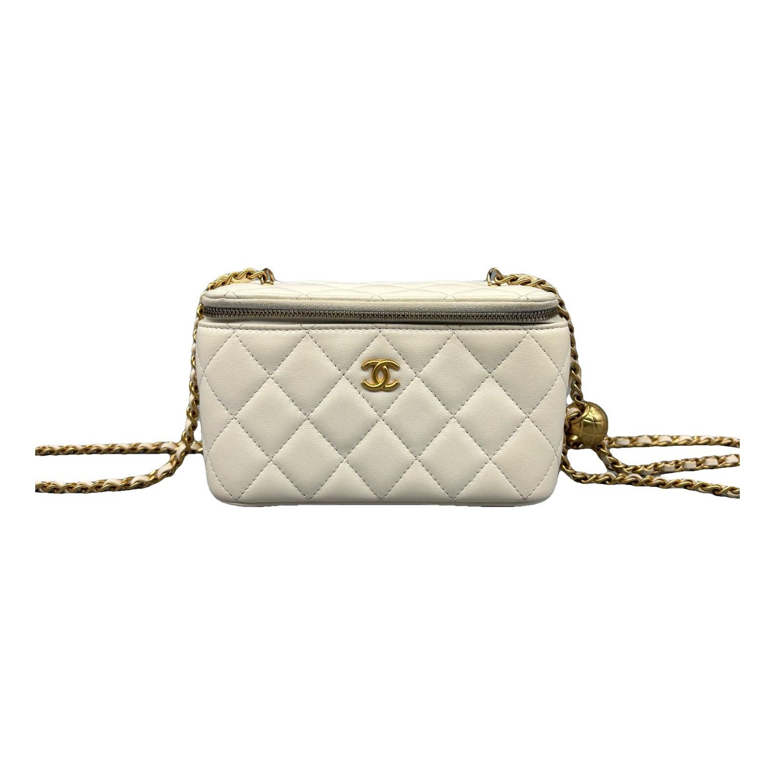 Trendy CC Vanity leather handbag