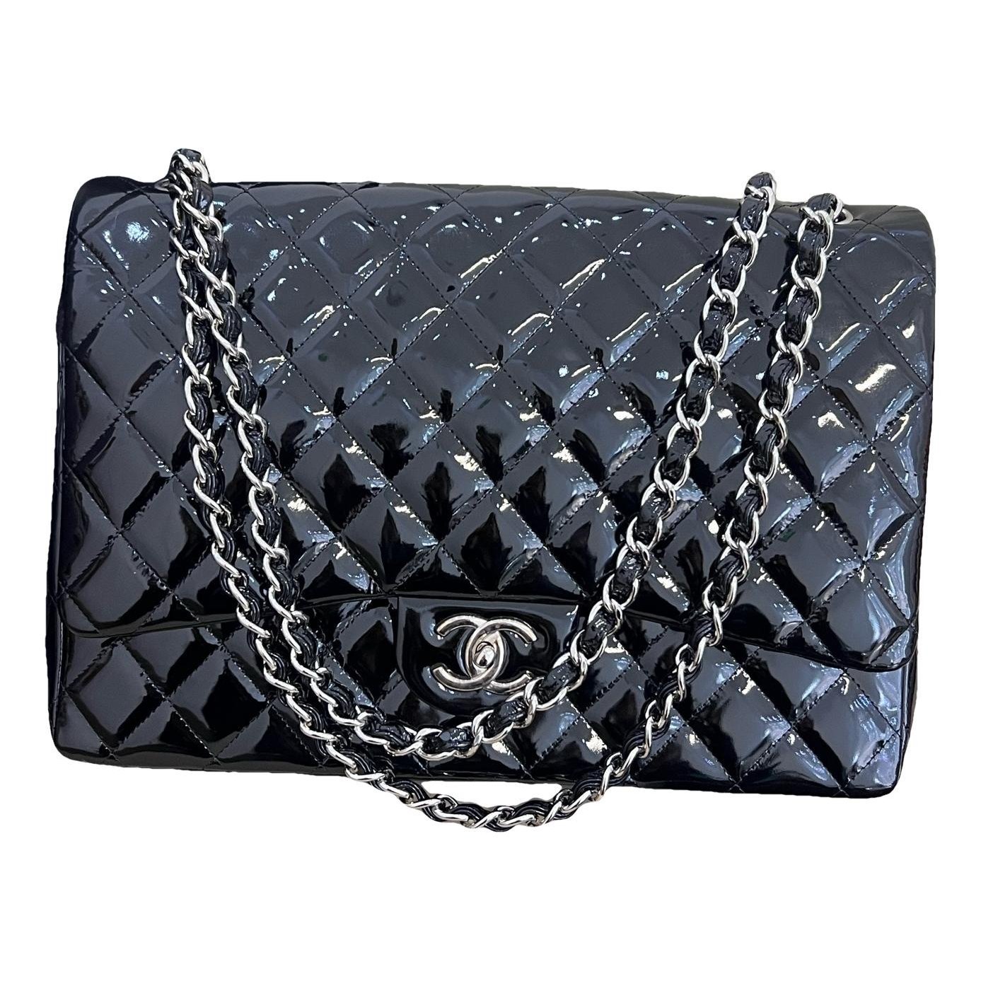Timeless/Classique patent leather crossbody bag
