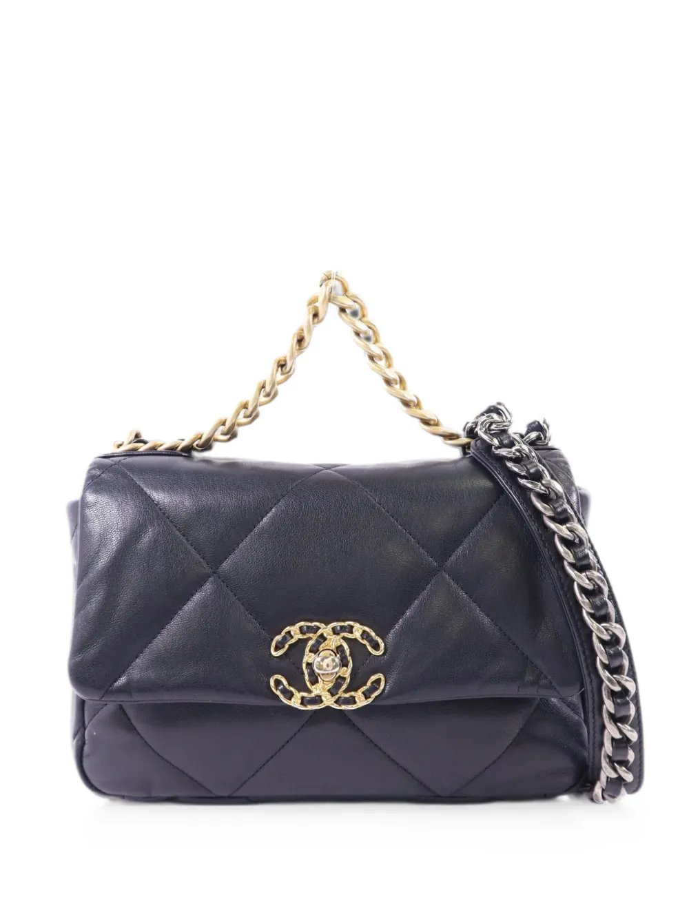 19 CC Classic quilted shoulder bag