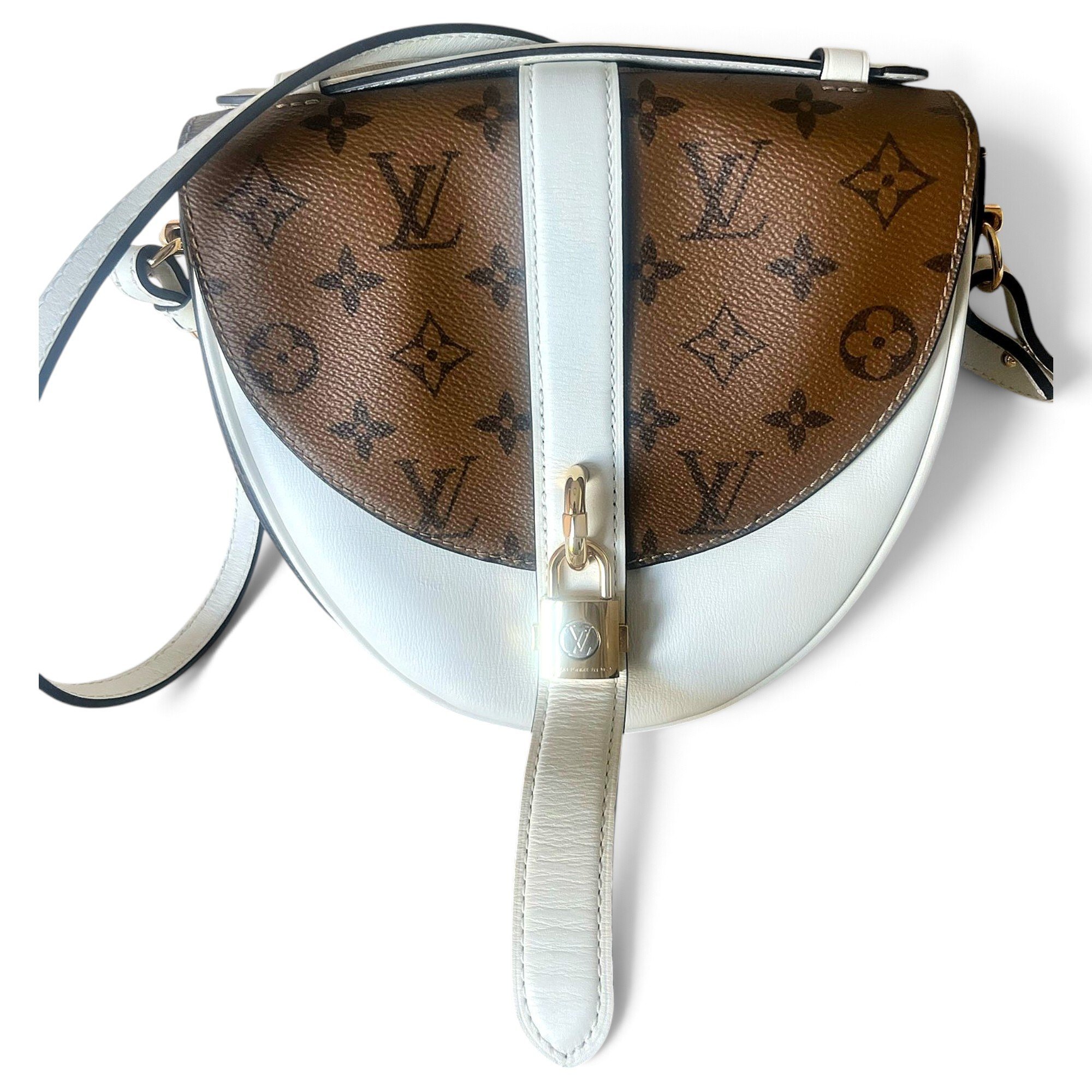 Chantilly leather crossbody bag