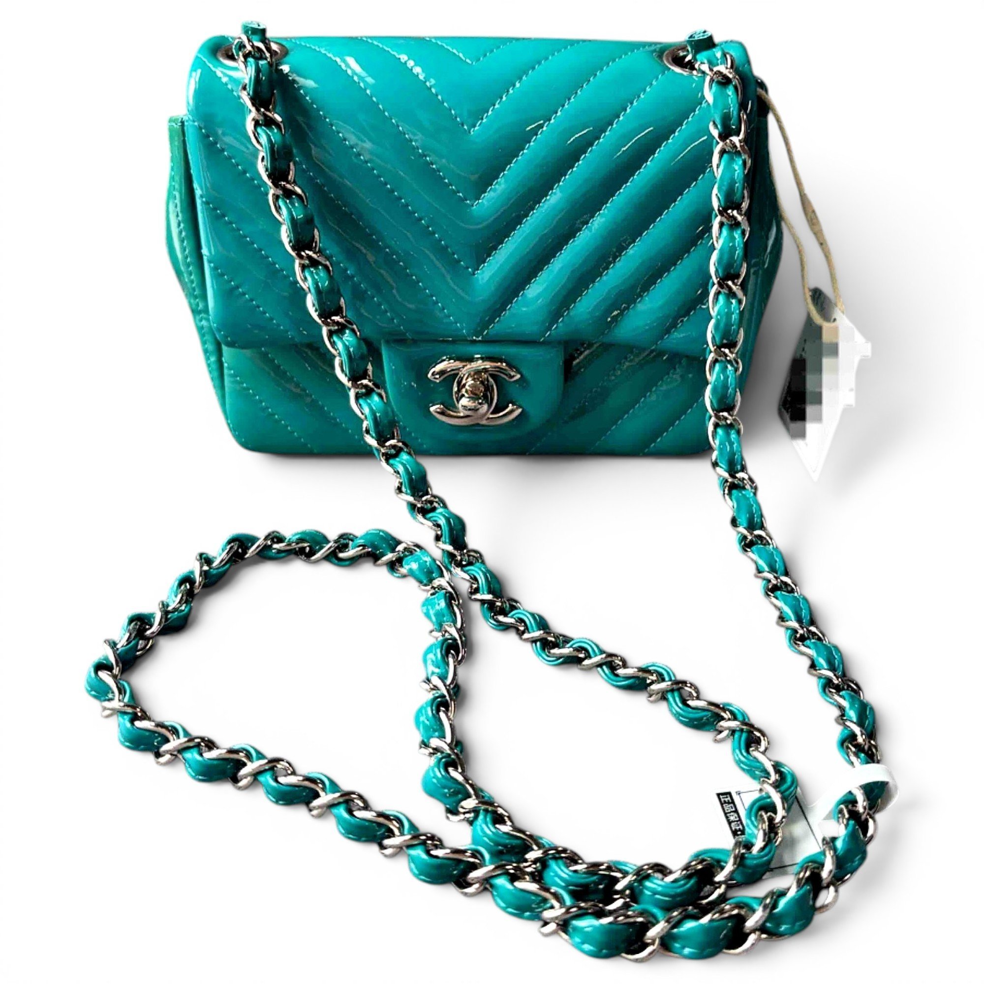 Timeless/Classique patent leather crossbody bag