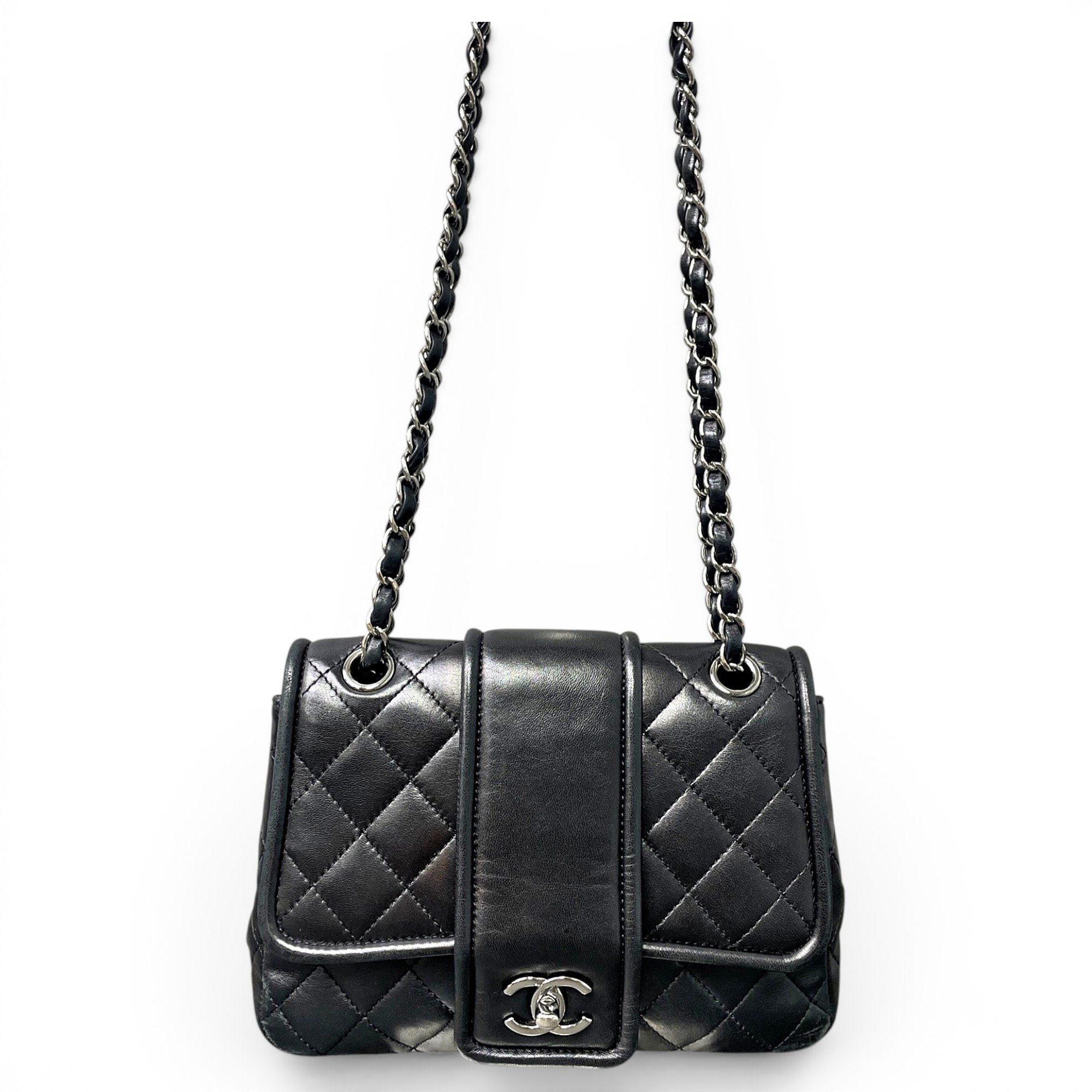 Timeless/Classique leather crossbody bag