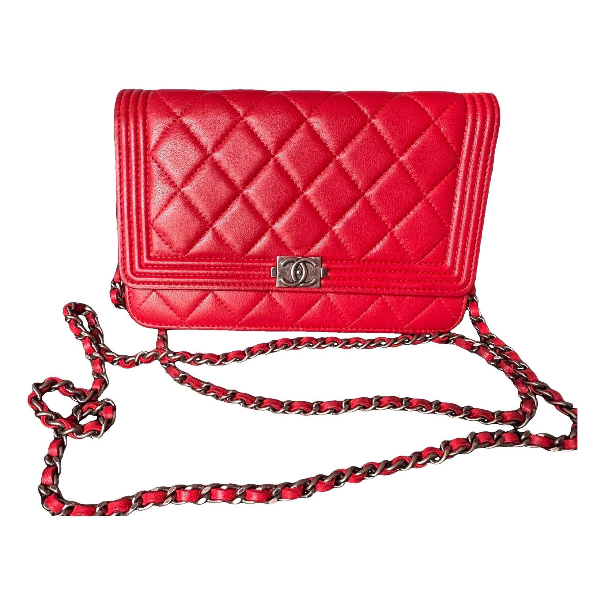 Wallet On Chain Boy leather crossbody bag