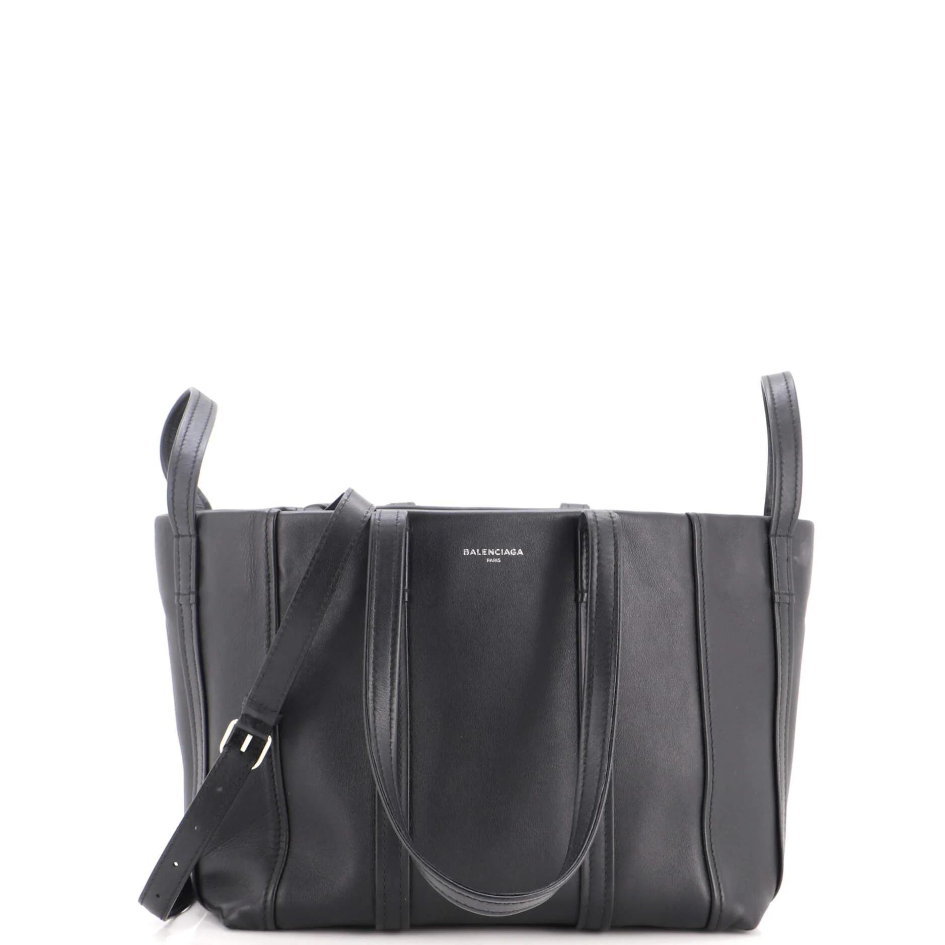 Leather tote