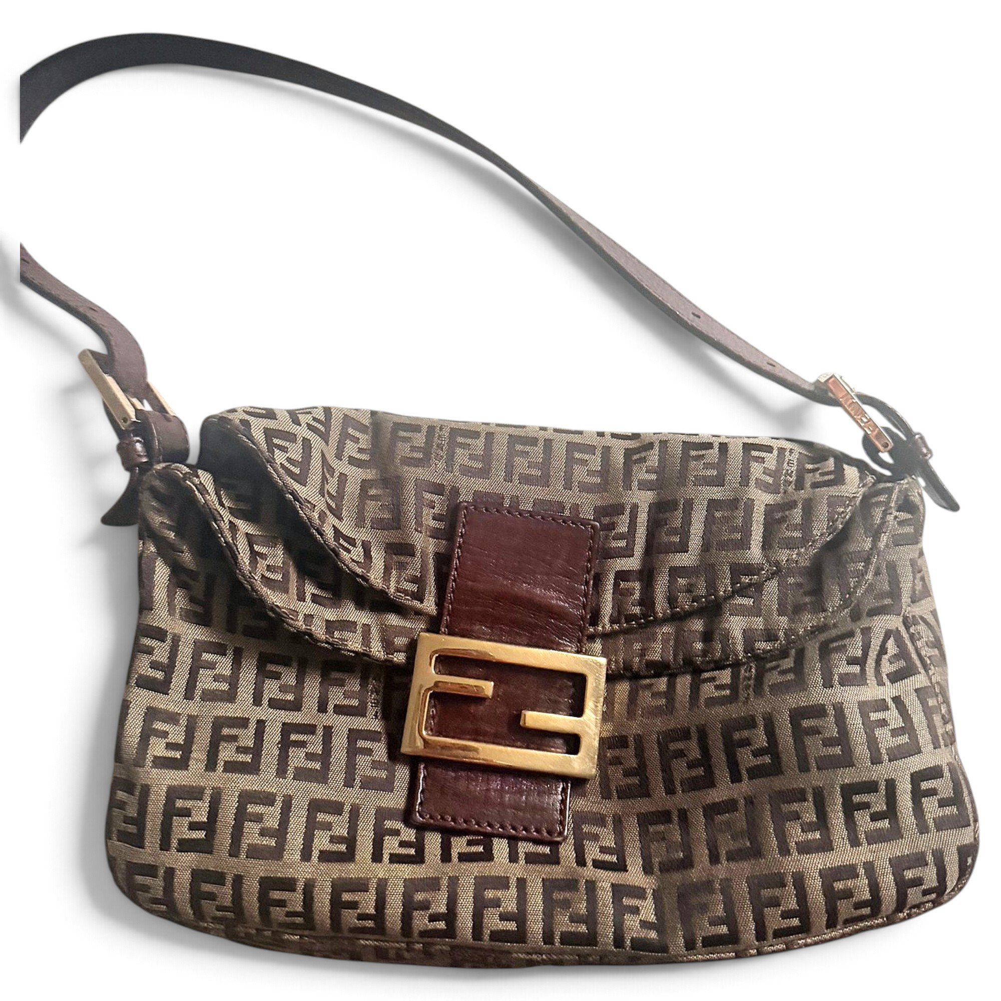 Baguette leather handbag