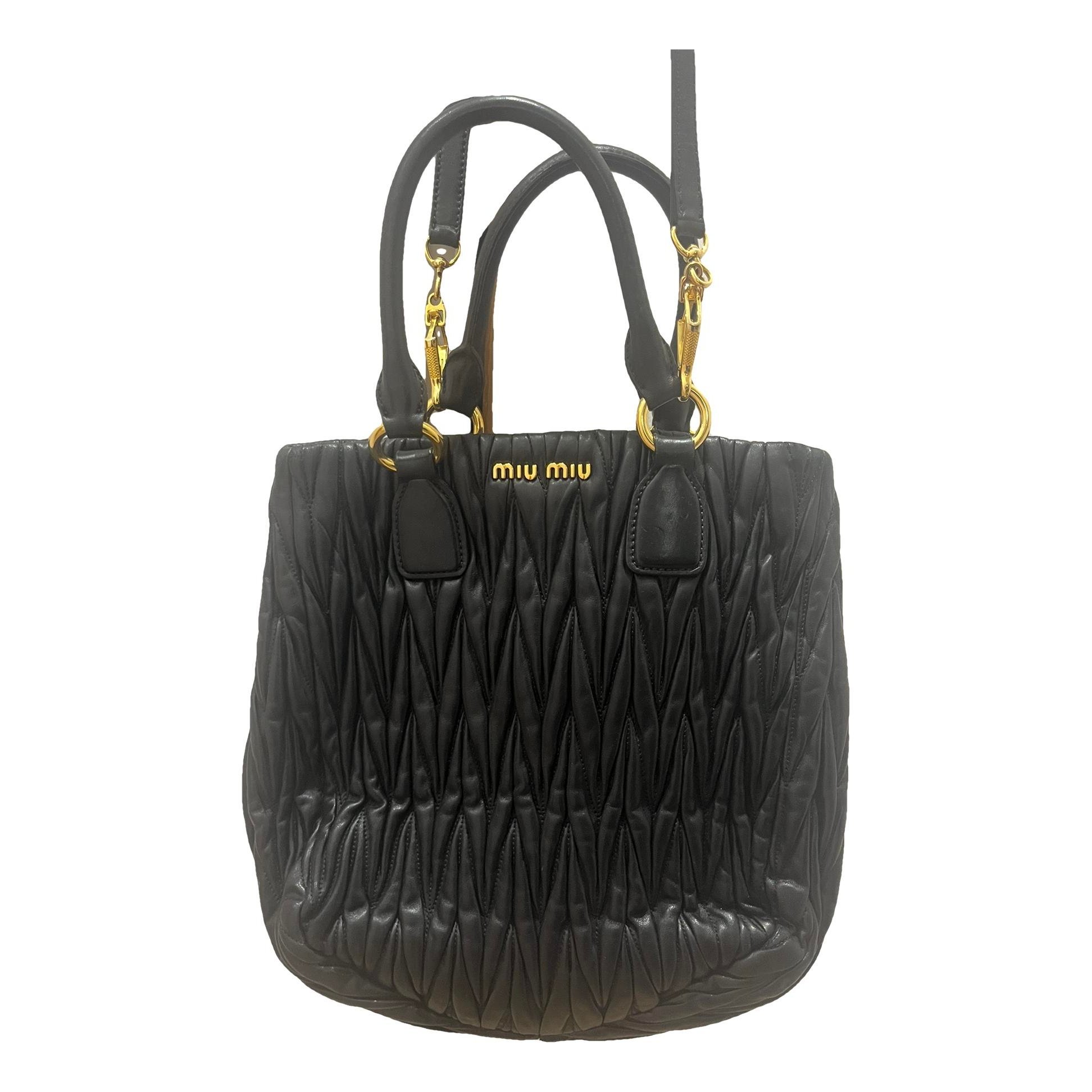 Matelassé leather crossbody bag