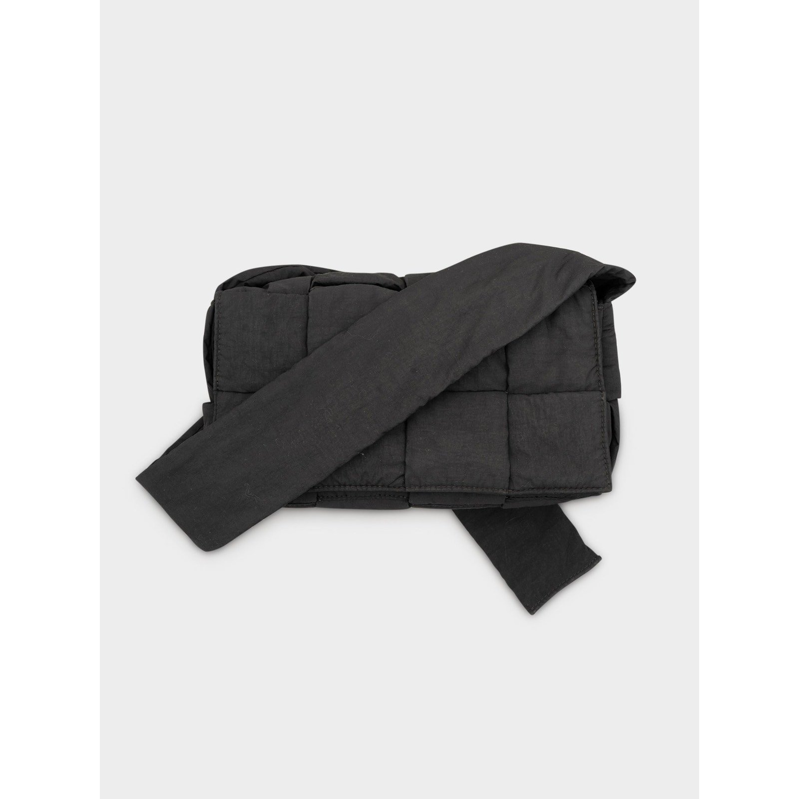 Cassette Padded leather handbag
