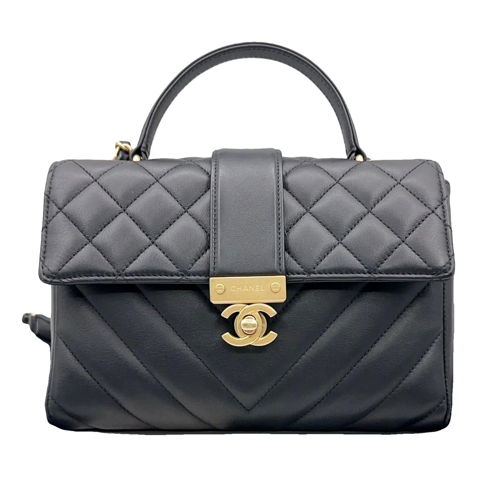 Timeless/Classique leather crossbody bag
